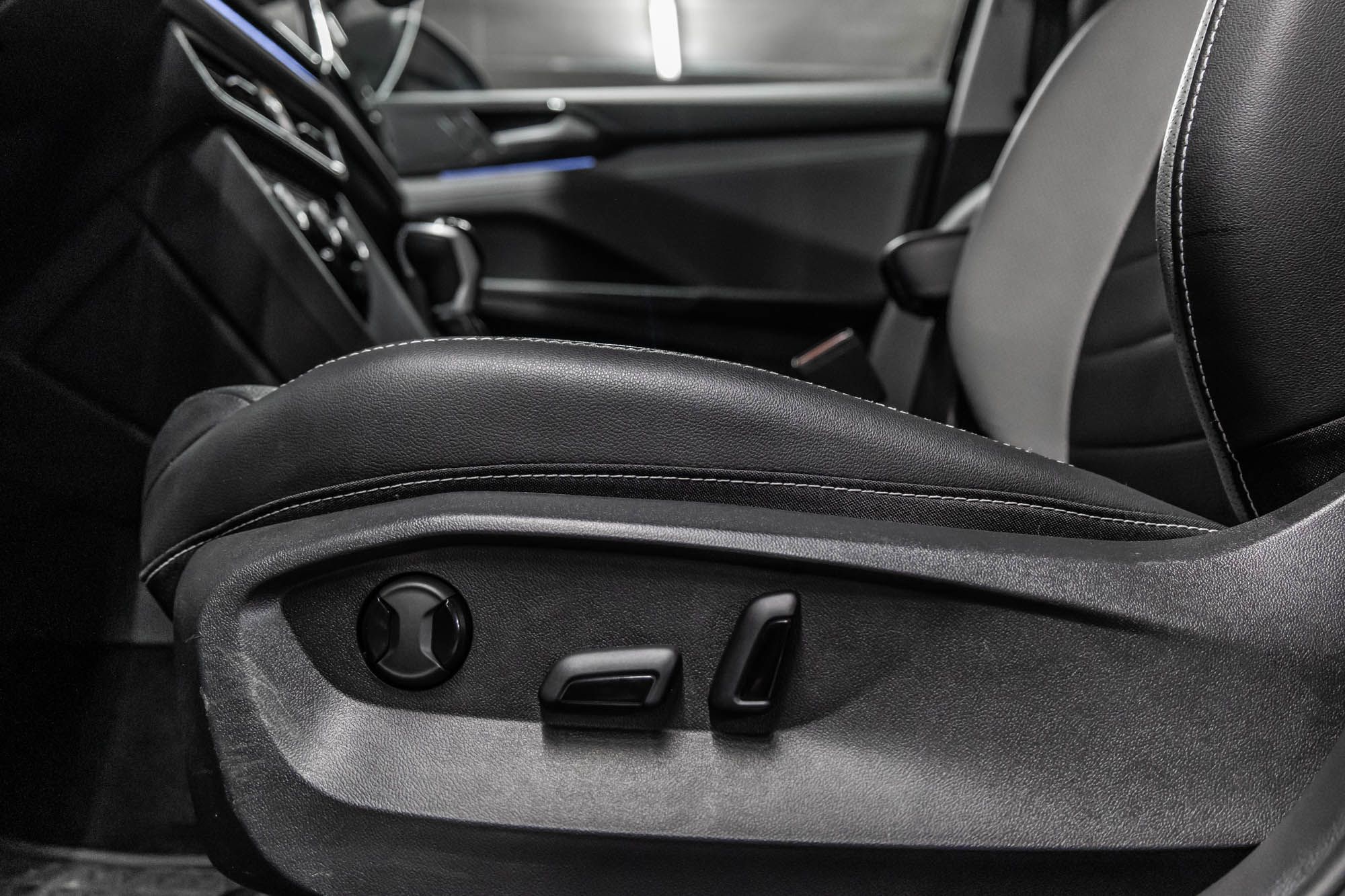 2023 Volkswagen Taos