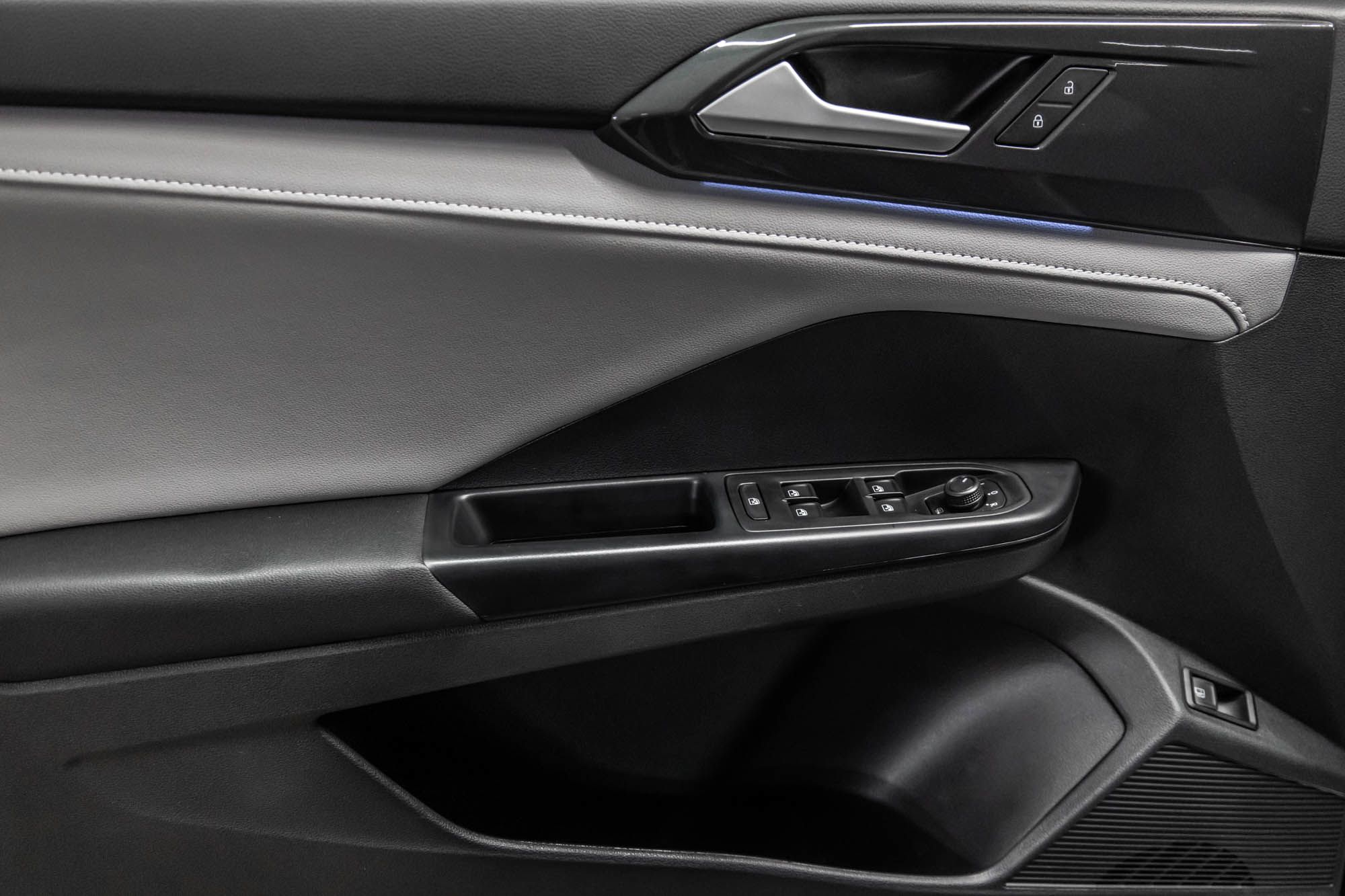 2023 Volkswagen Taos