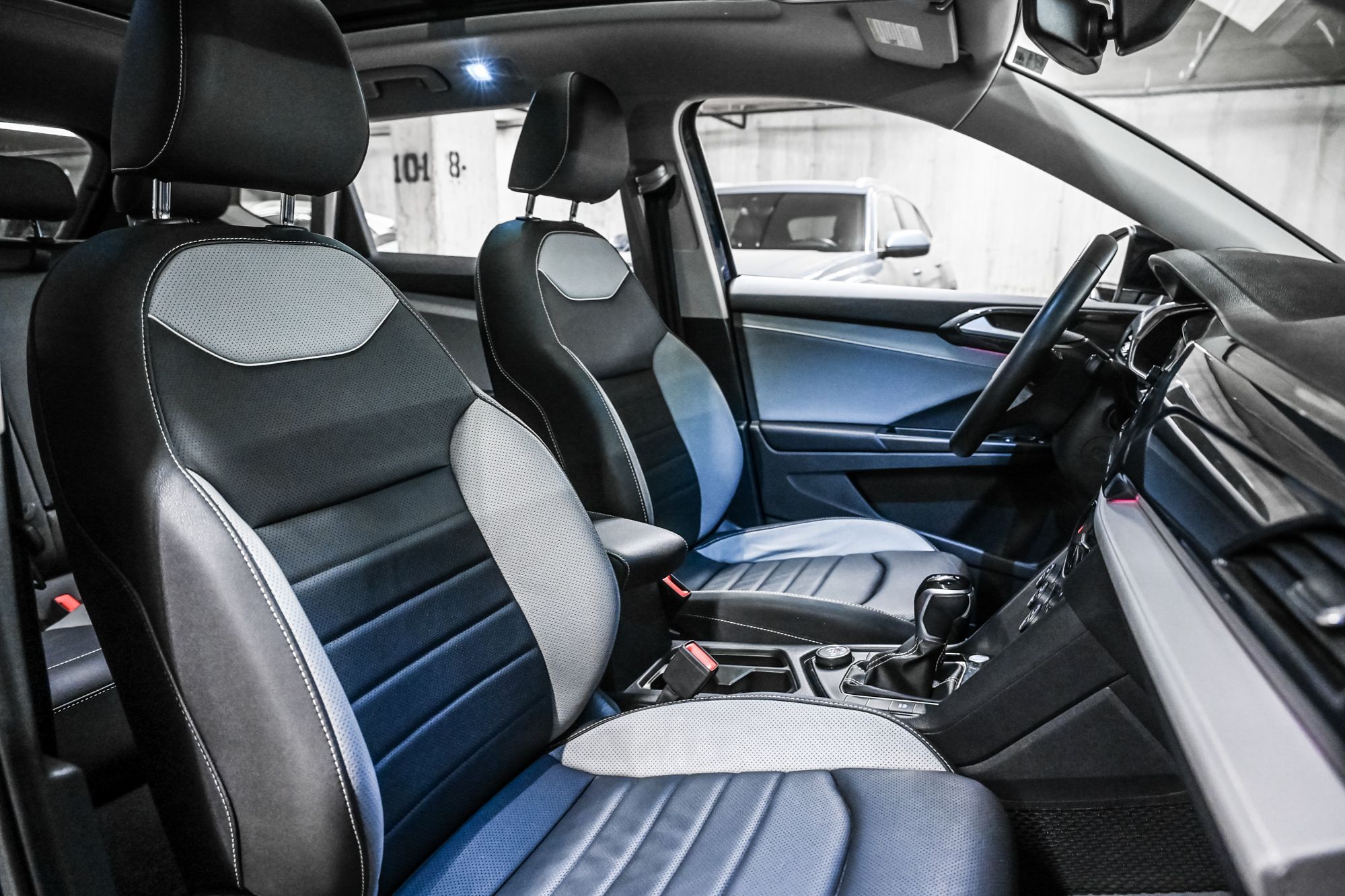 Volkswagen Taos  2023 à Dorval, Québec