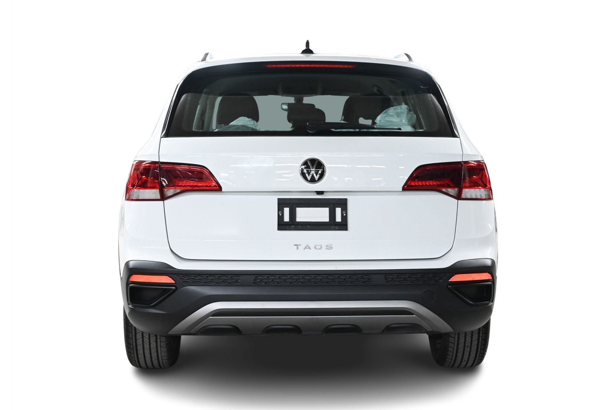 Volkswagen Taos  2023 à Dorval, Québec