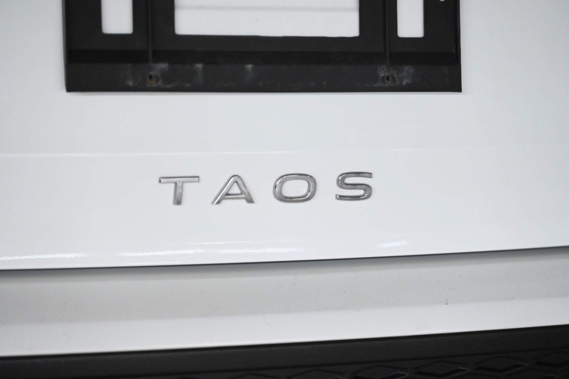 Volkswagen Taos  2023 à Dorval, Québec
