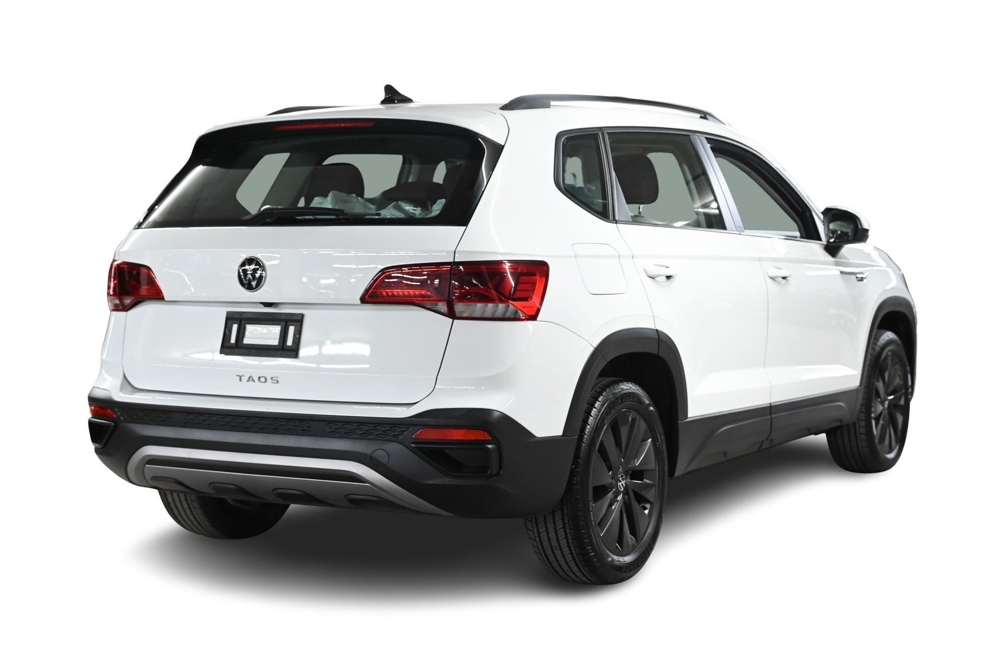 Volkswagen Taos  2023 à Dorval, Québec