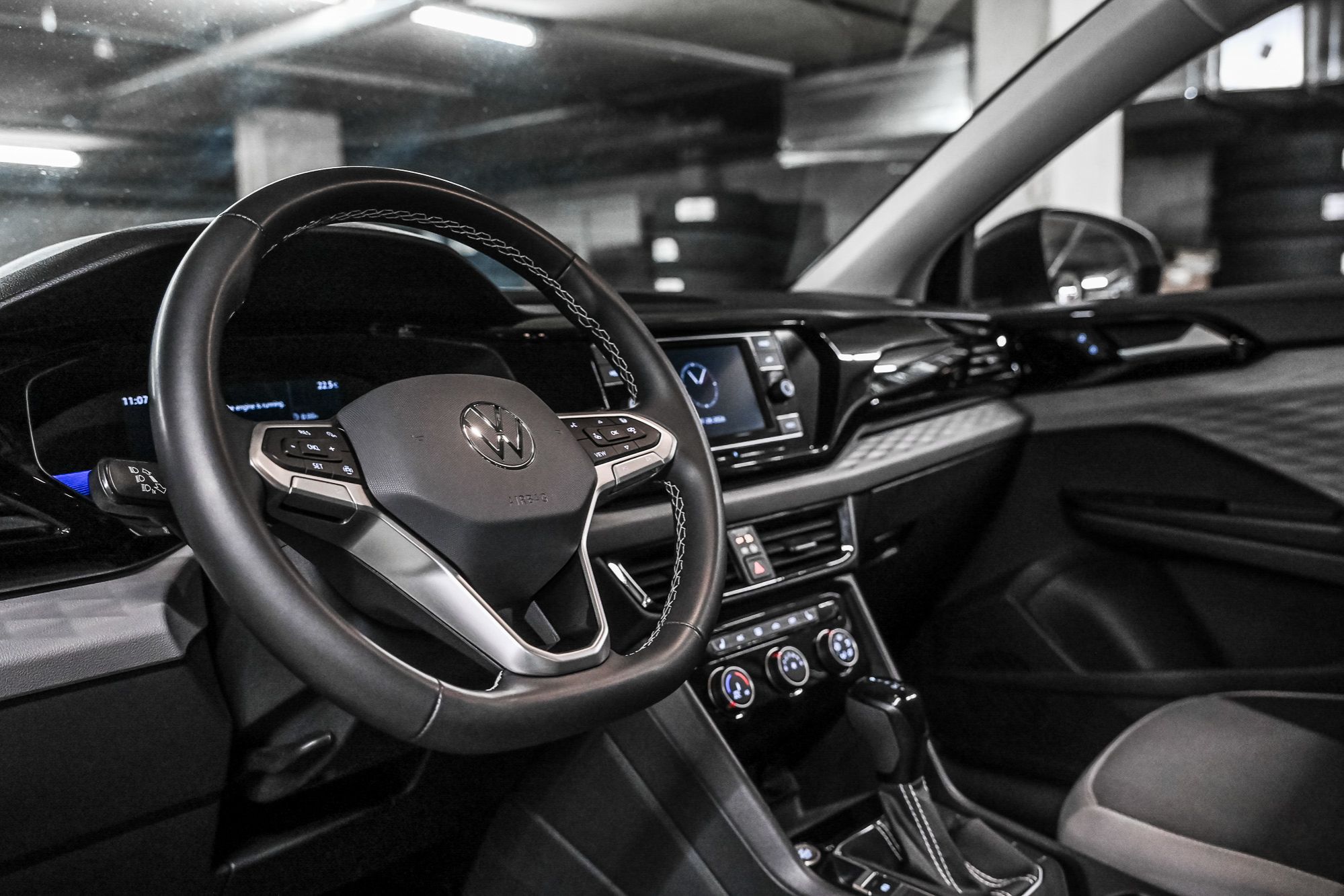 Volkswagen Taos  2023 à Dorval, Québec