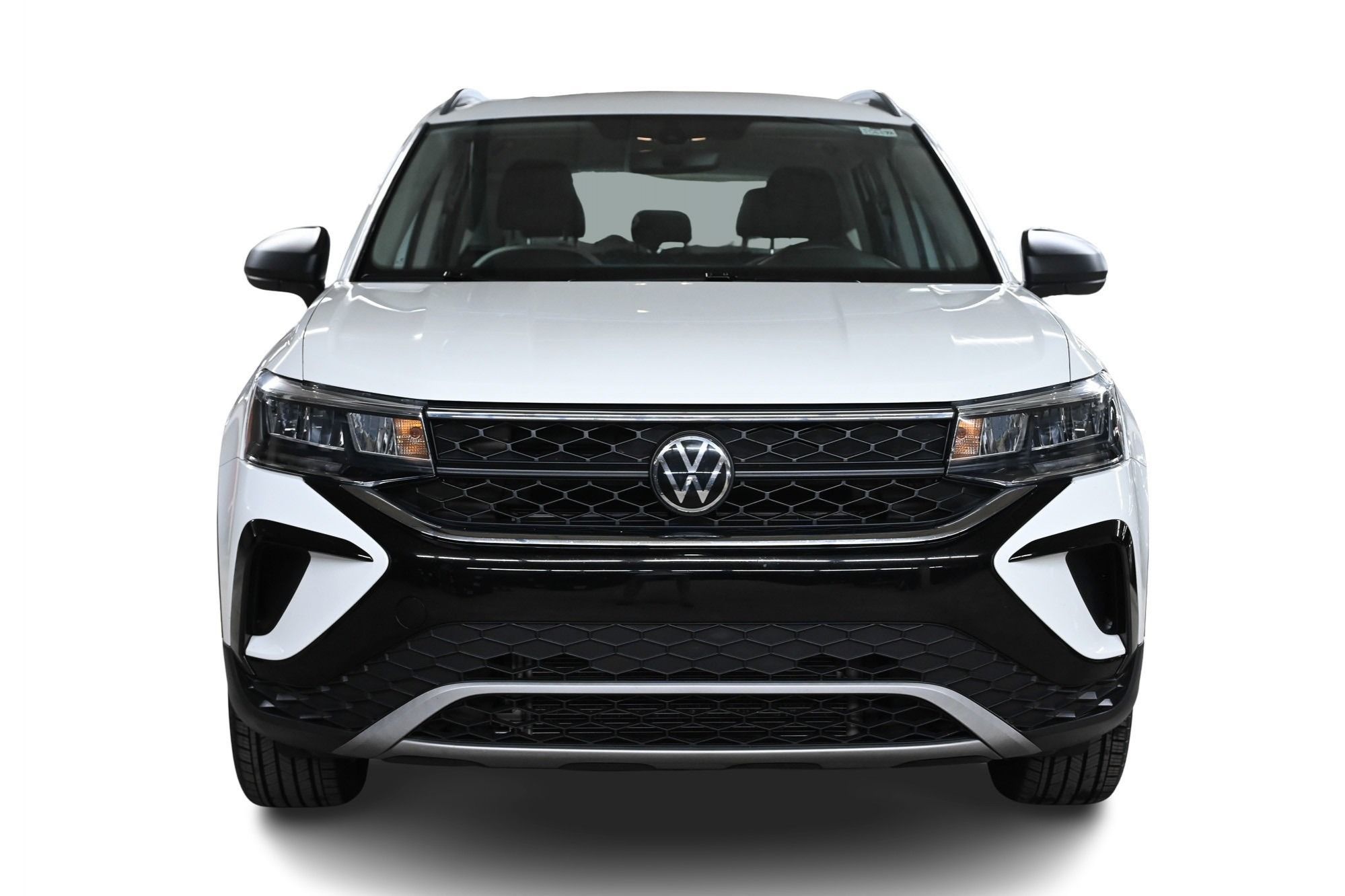 Volkswagen Taos  2023 à Dorval, Québec