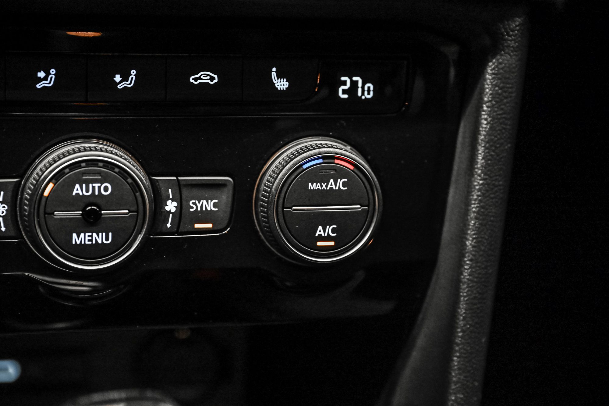 Volkswagen Taos  2024 à Dorval, Québec
