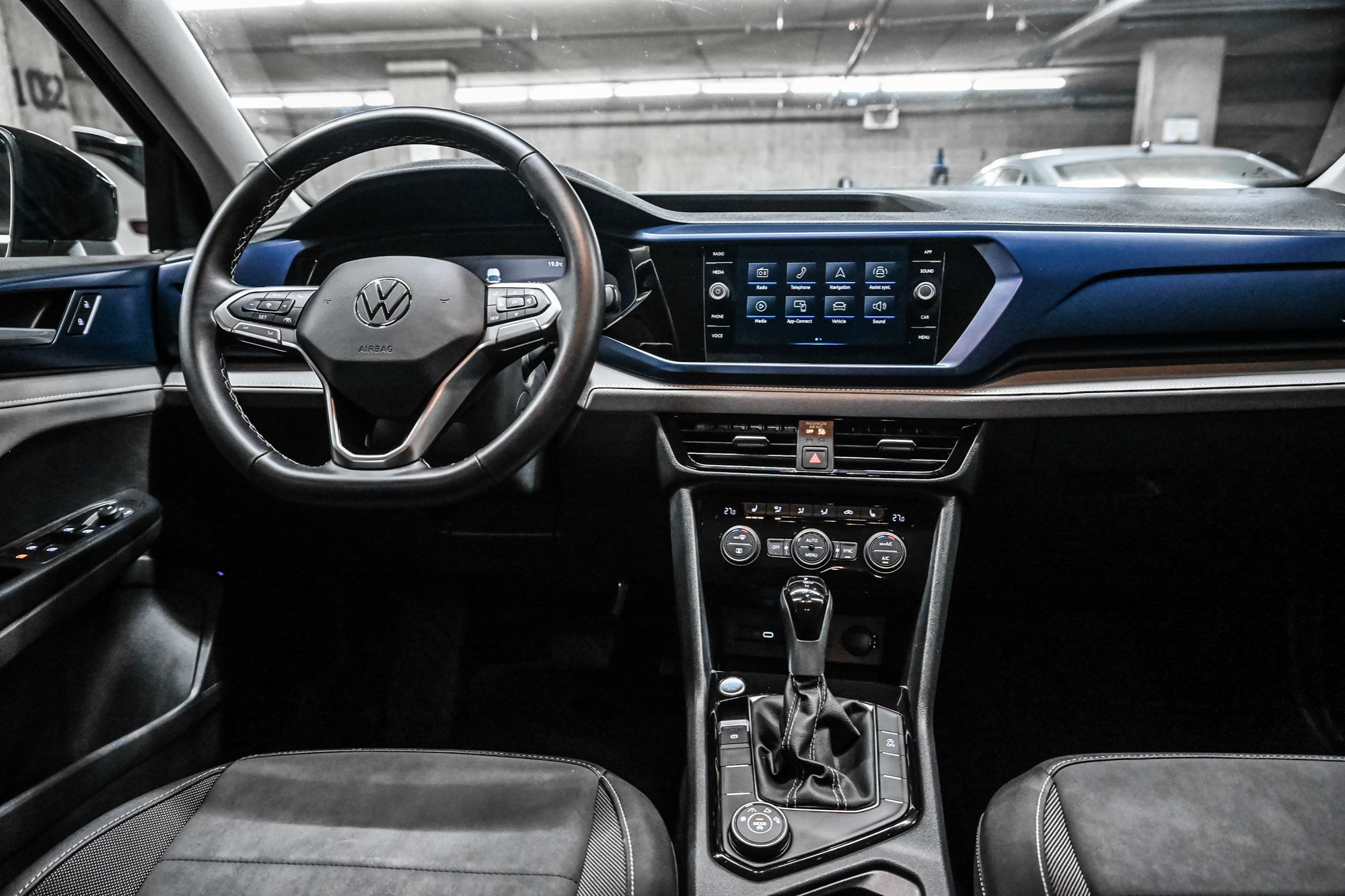 Volkswagen Taos  2024 à Dorval, Québec