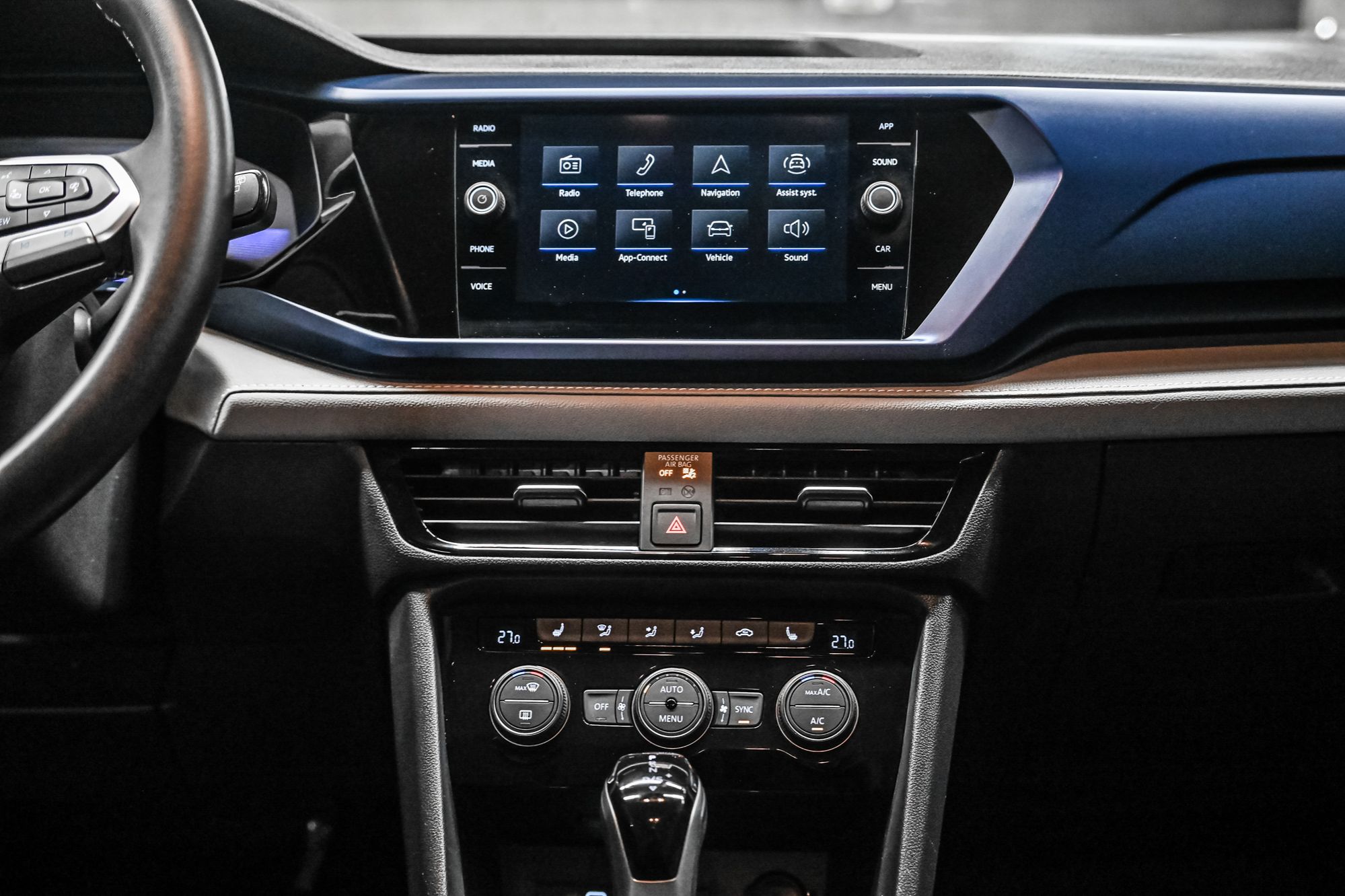 Volkswagen Taos  2024 à Dorval, Québec