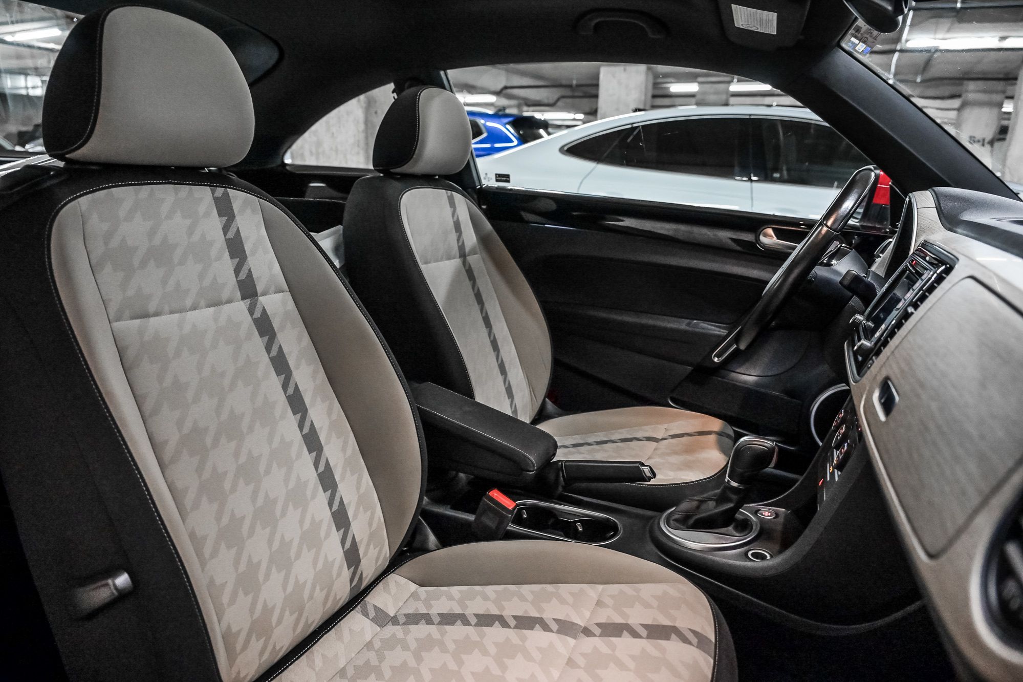 Volkswagen The Beetle  2018 à Dorval, Québec