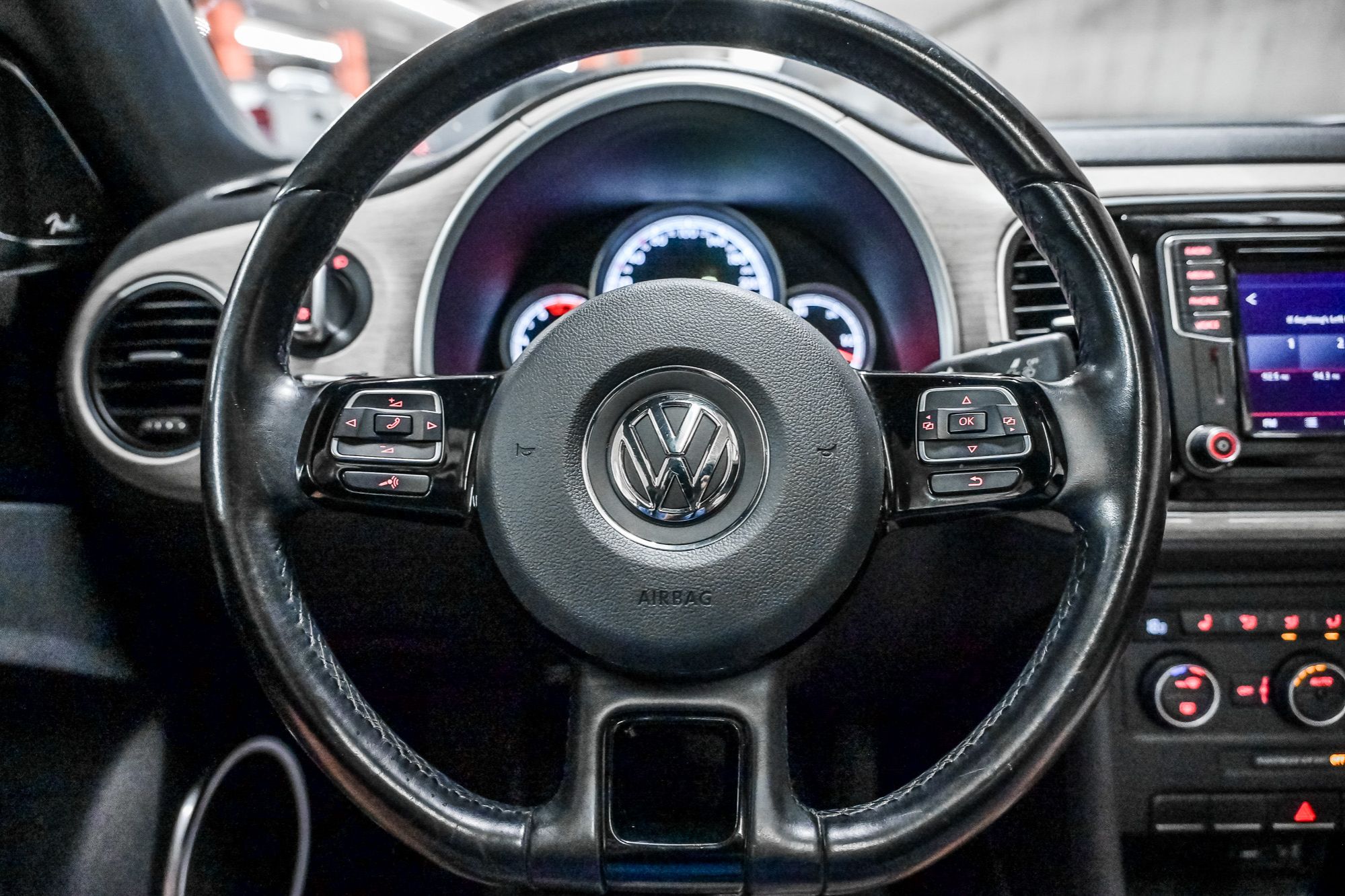 Photo 2018 Volkswagen The Beetle Coast 2.0T 6sp at w/Tip #5