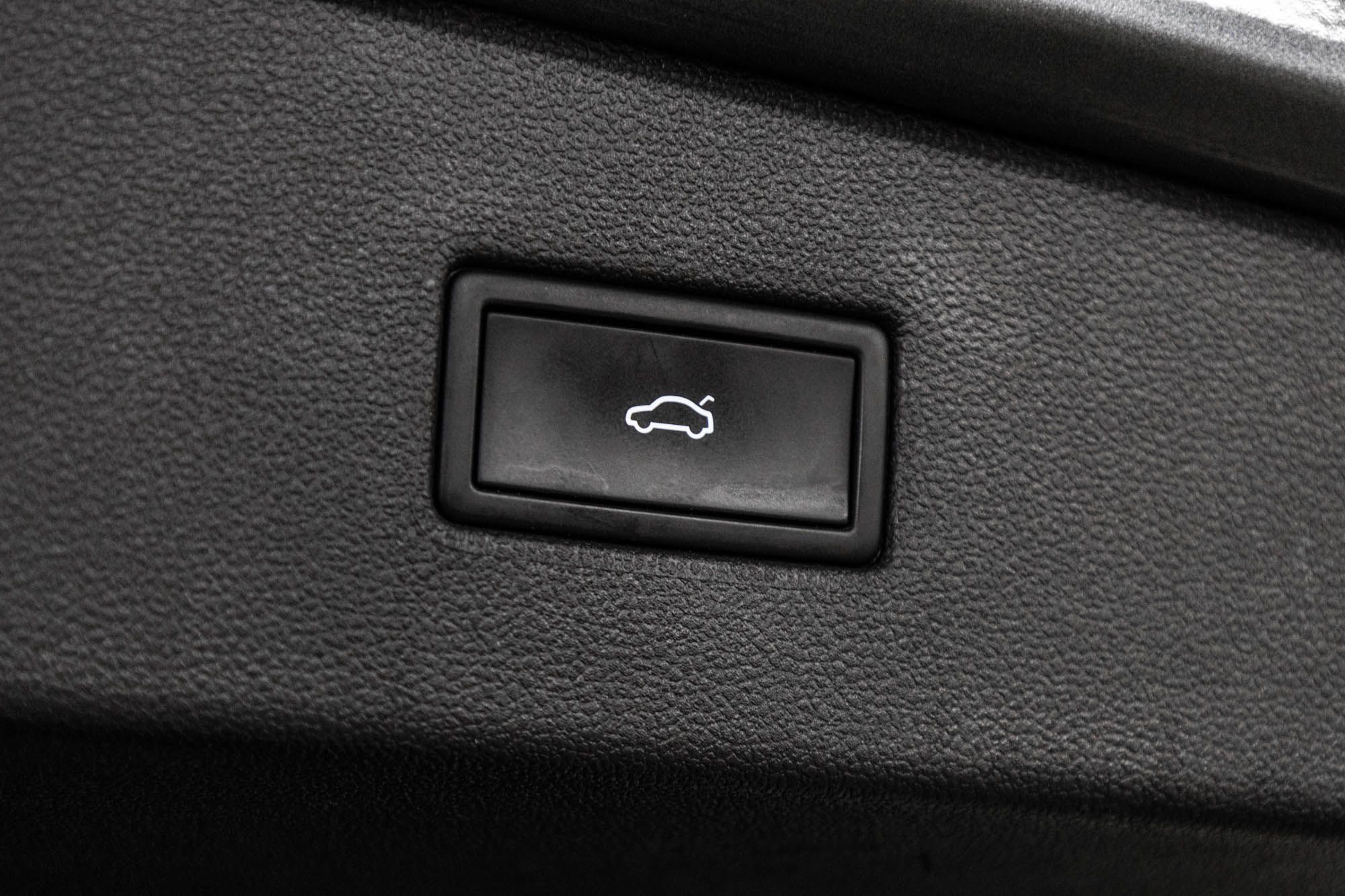 2021 Volkswagen Tiguan in Dorval, Quebec