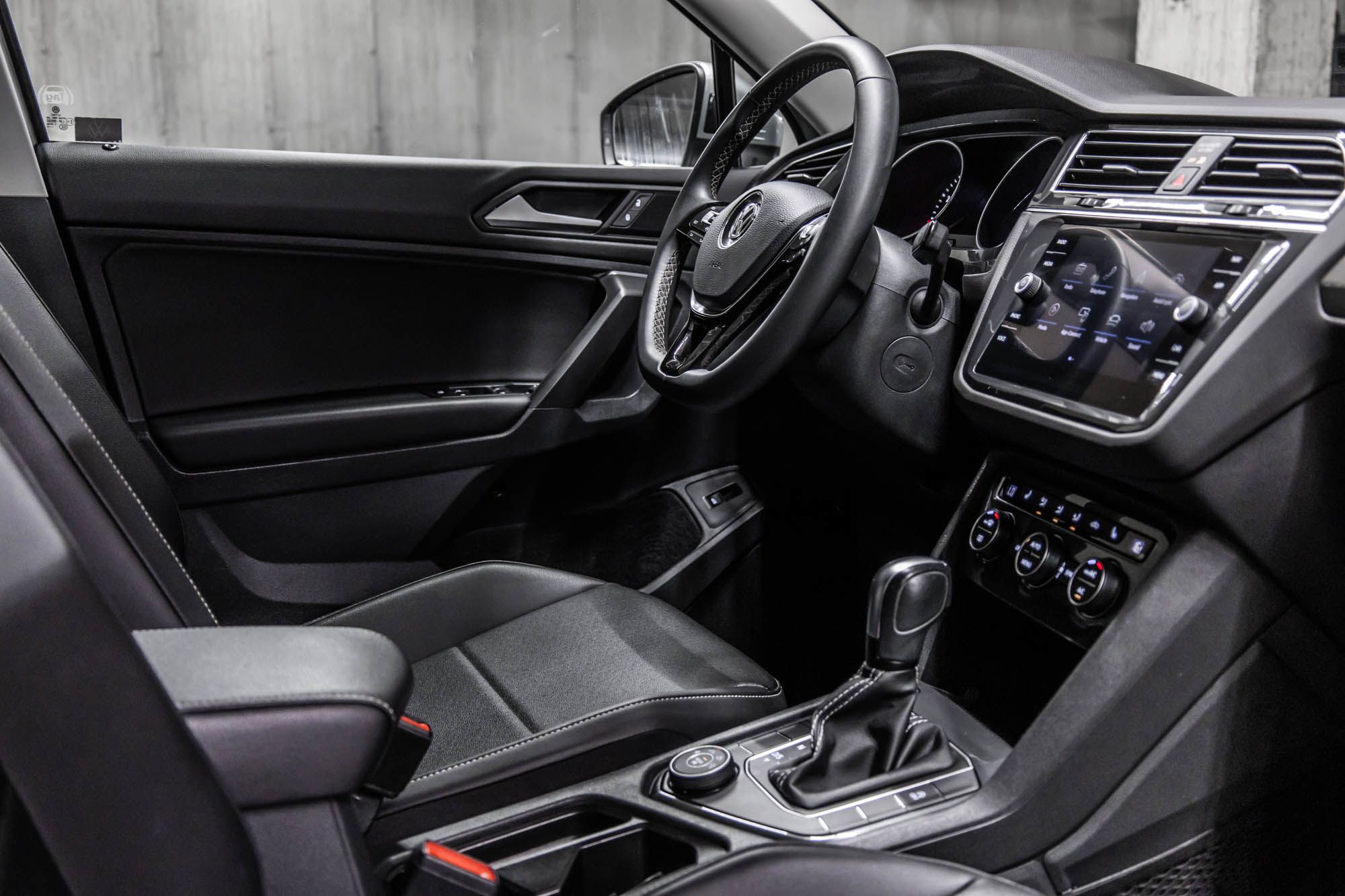2021 Volkswagen Tiguan in Dorval, Quebec