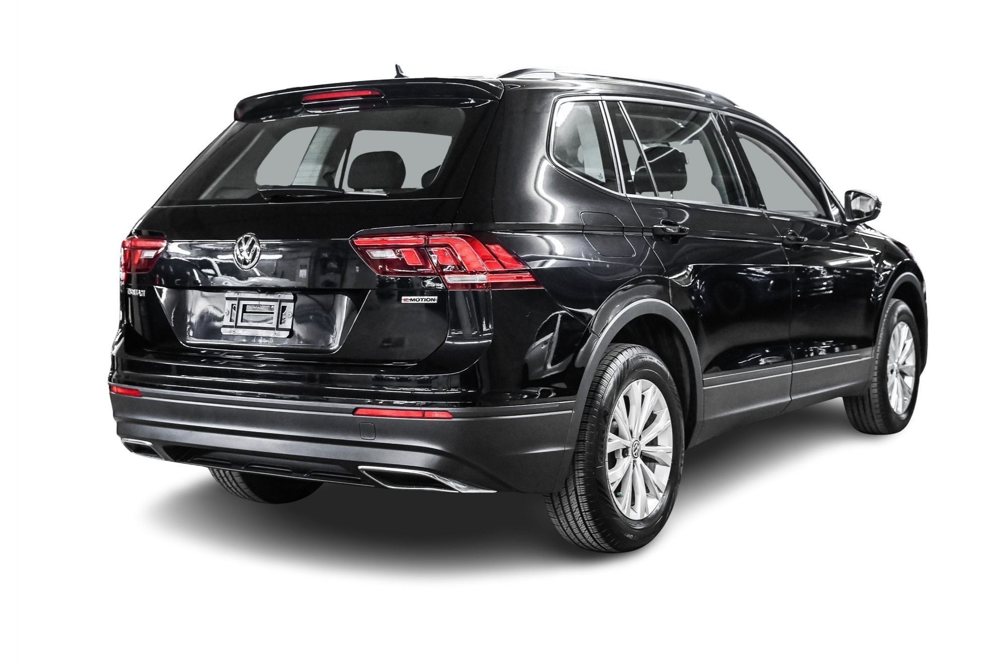 Photo 2021 Volkswagen Tiguan Trendline 2.0T 8sp at w/Tip 4M #4
