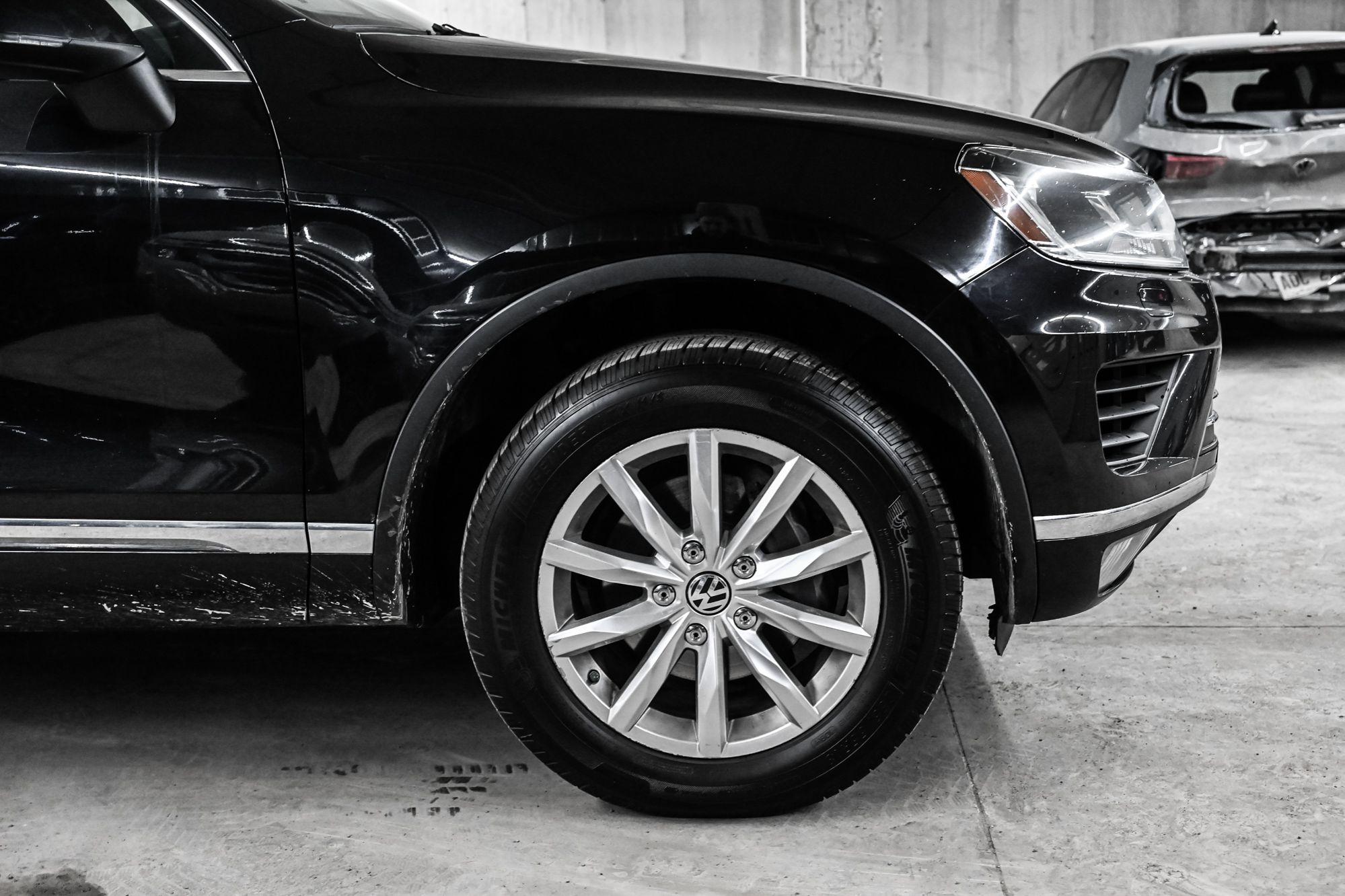 2017 Volkswagen Touareg in Dorval, Quebec