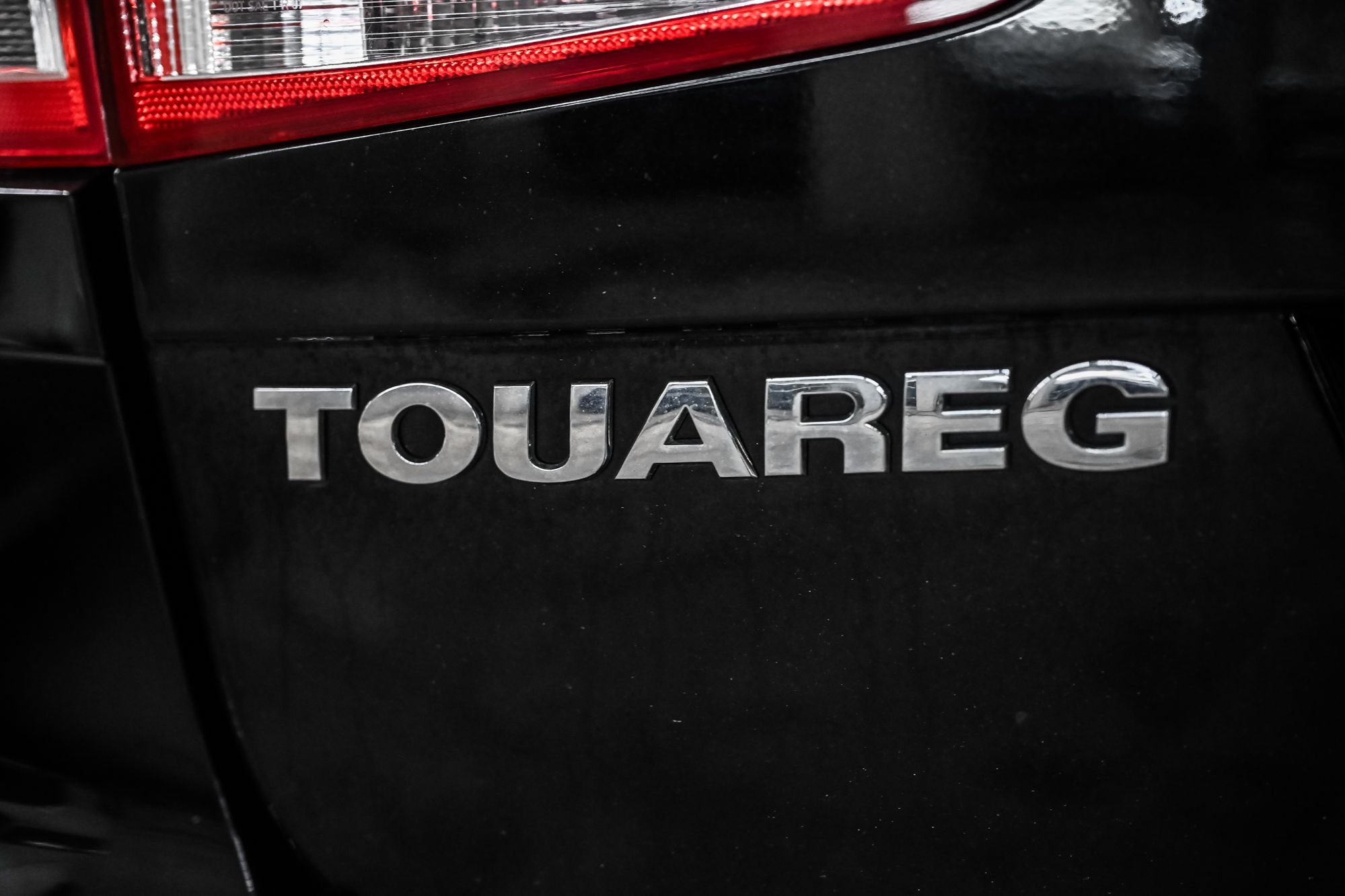 2017 Volkswagen Touareg in Dorval, Quebec