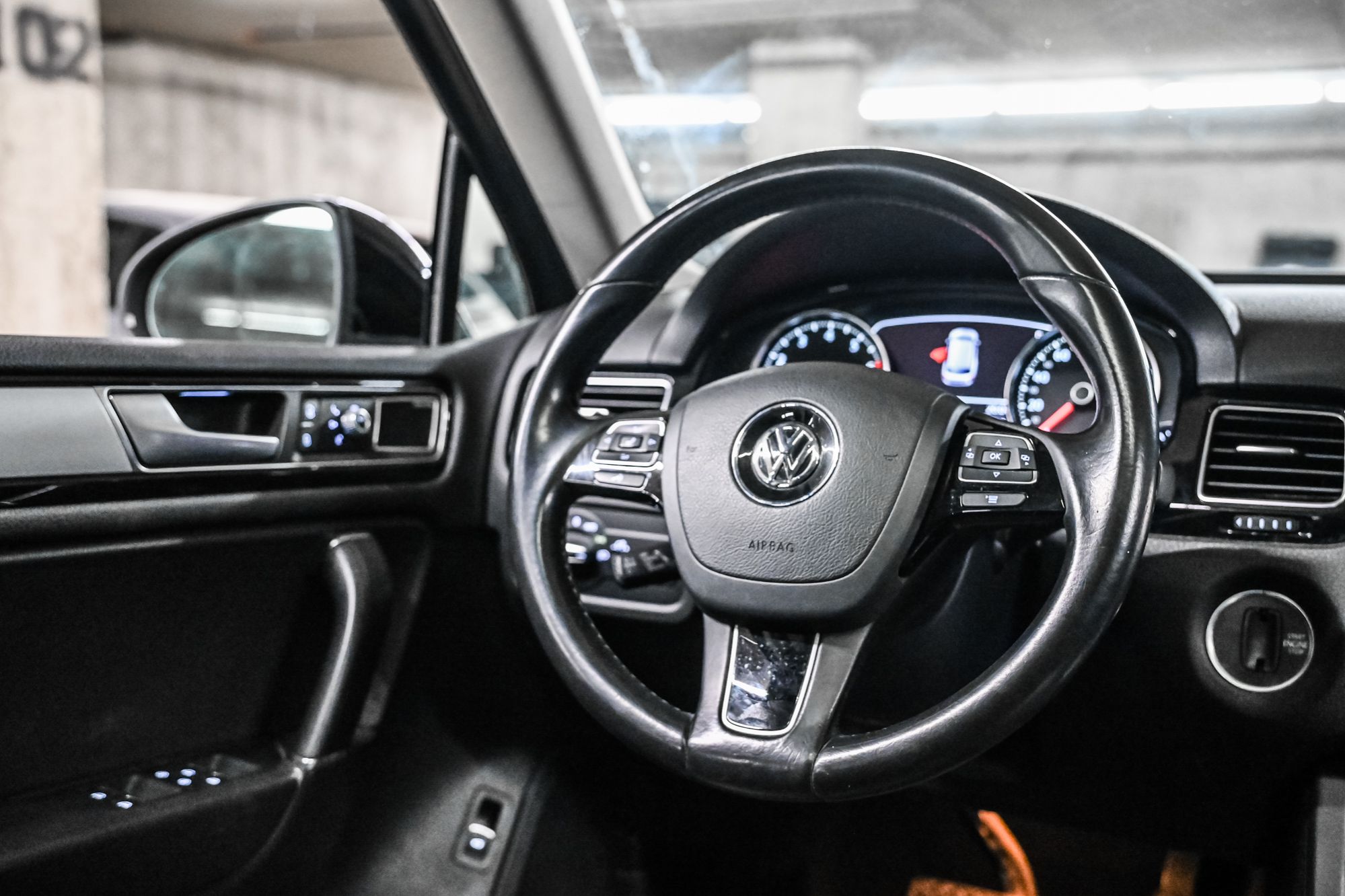 2017 Volkswagen Touareg in Dorval, Quebec
