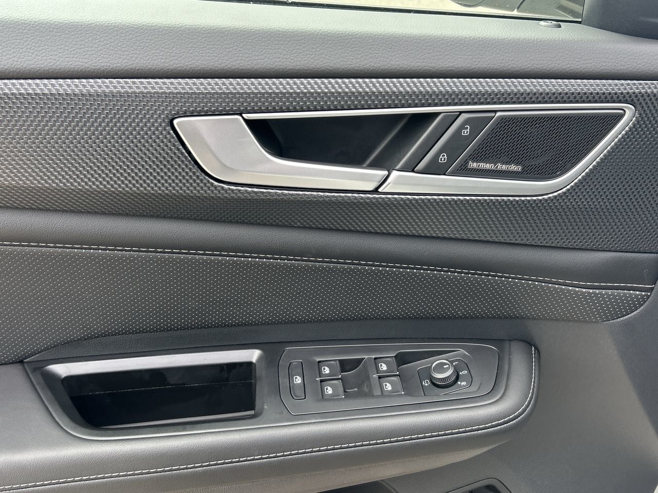 Volkswagen Atlas Cross Sport  2024 à Dorval, Québec