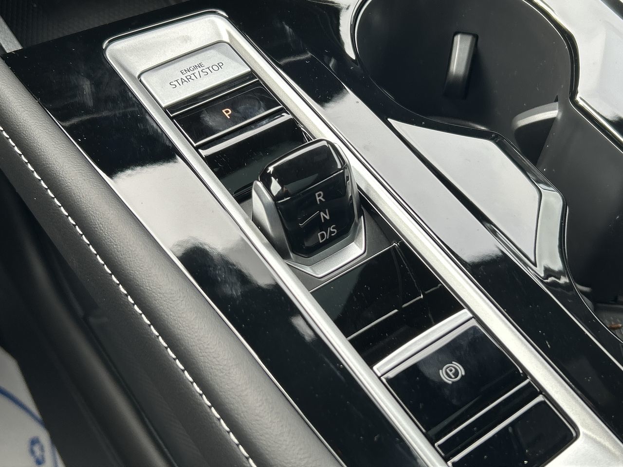 Volkswagen Atlas Cross Sport  2024 à Dorval, Québec