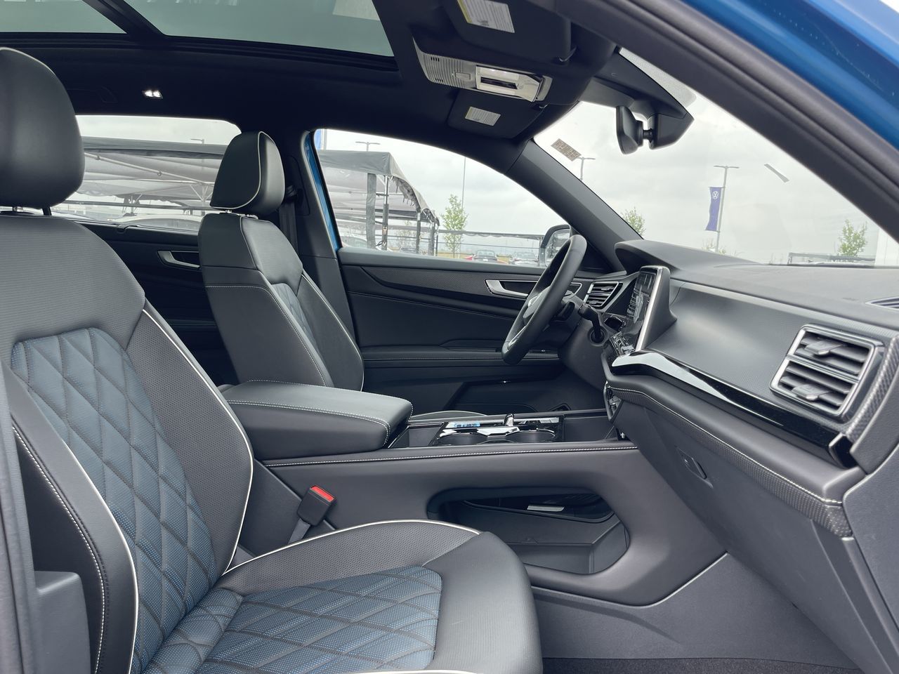 2024 Volkswagen Atlas Cross Sport in Dorval, Quebec