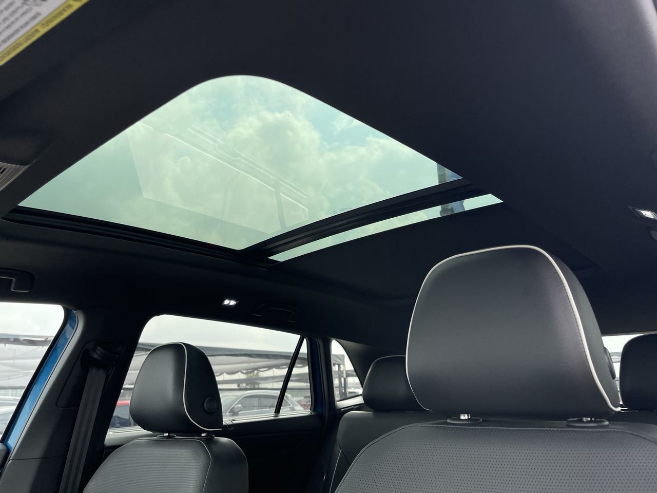 2024 Volkswagen Atlas Cross Sport in Dorval, Quebec