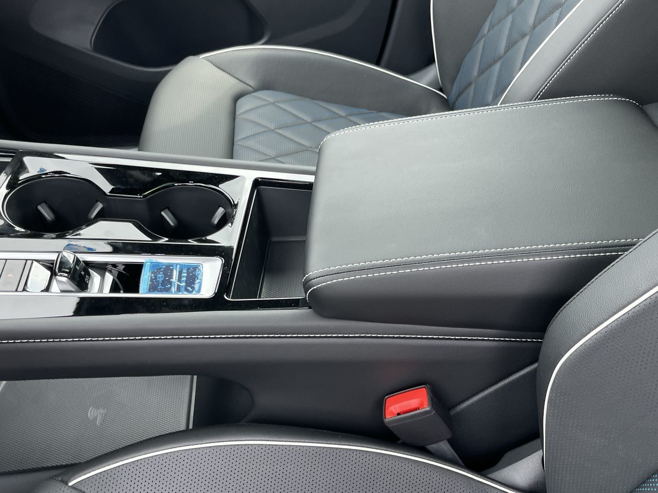 2024 Volkswagen Atlas Cross Sport in Dorval, Quebec