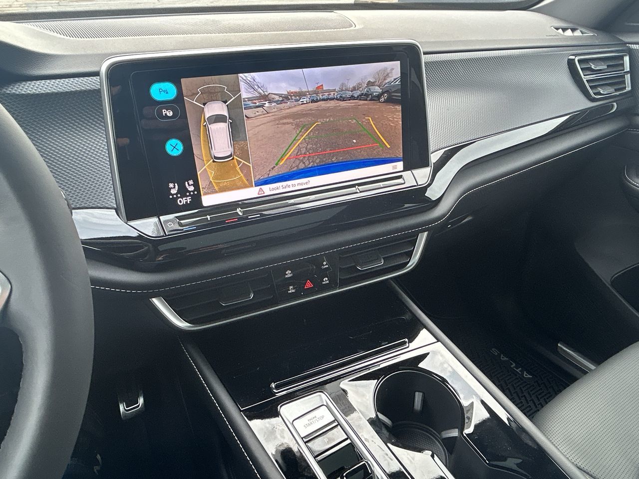 Volkswagen Atlas Cross Sport  2024 à Dorval, Québec