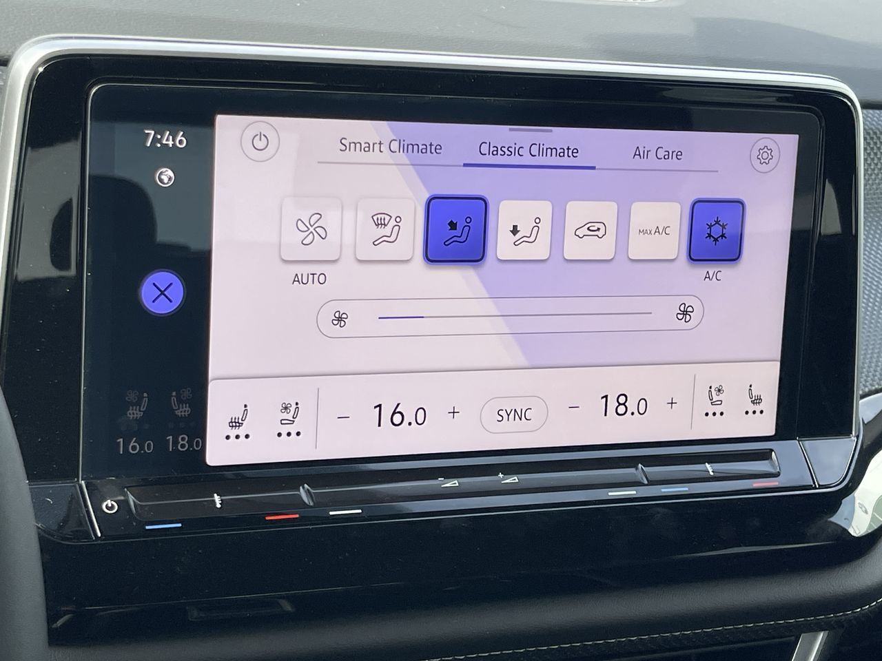 2024 Volkswagen Atlas Cross Sport in Dorval, Quebec