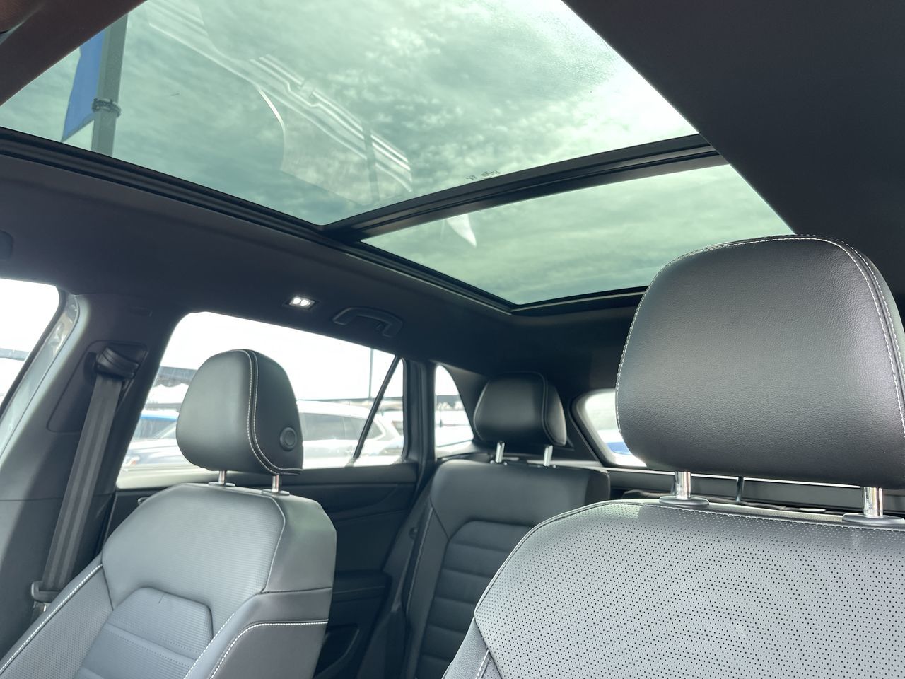 2024 Volkswagen Atlas Cross Sport in Dorval, Quebec