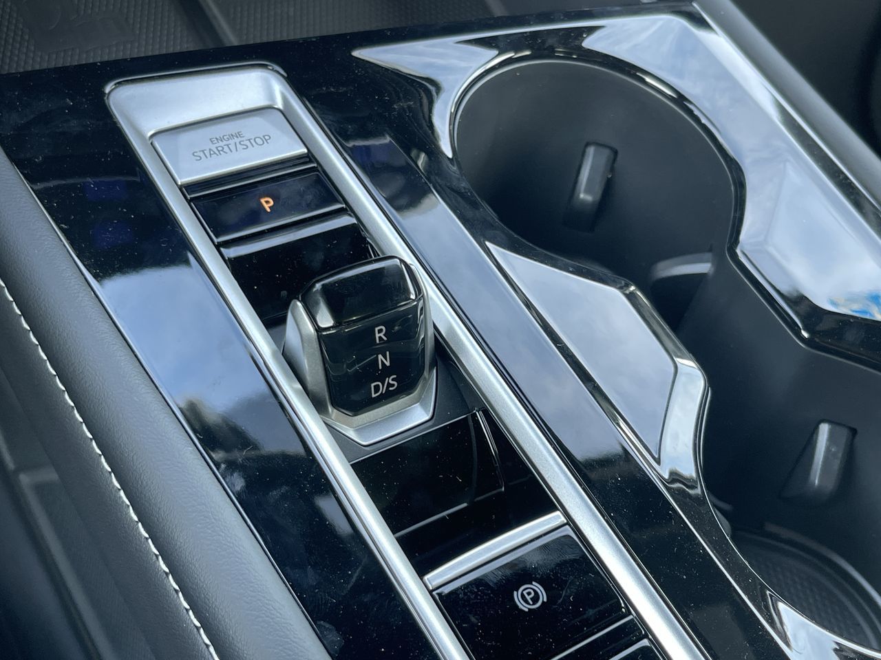 2024 Volkswagen Atlas Cross Sport