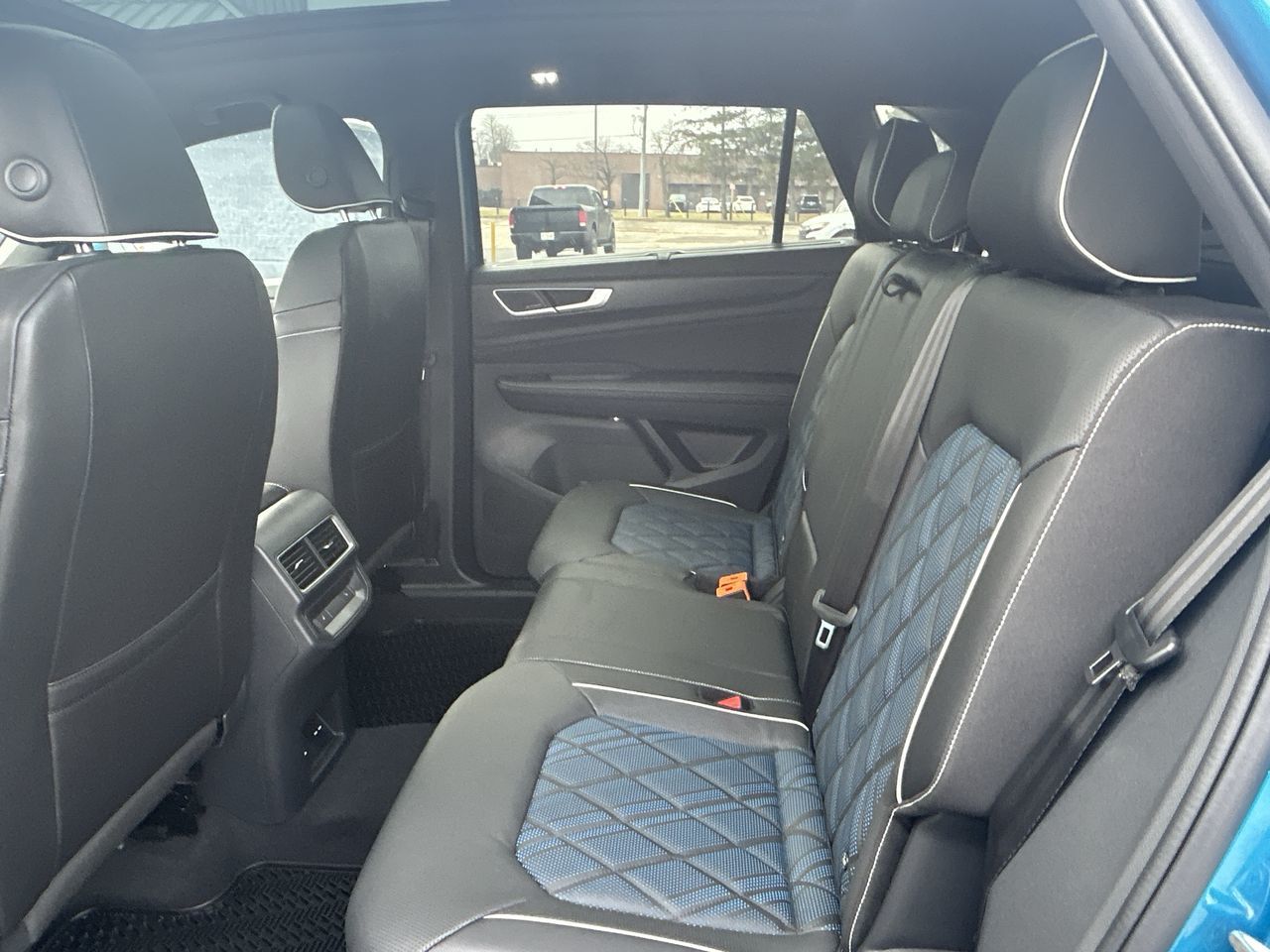 2024 Volkswagen Atlas Cross Sport in Dorval, Quebec