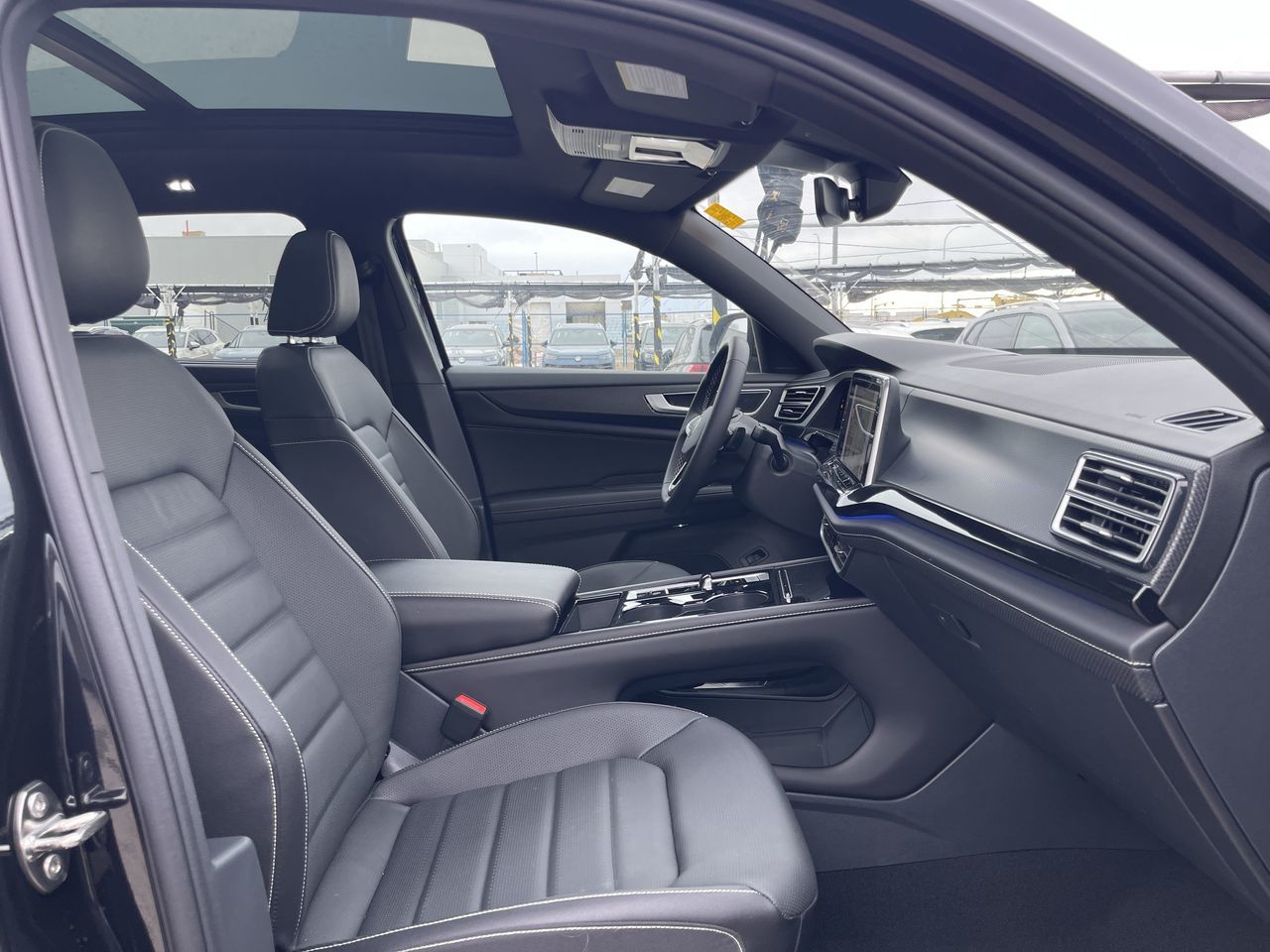 2026 Volkswagen Atlas Cross Sport in Dorval, Quebec