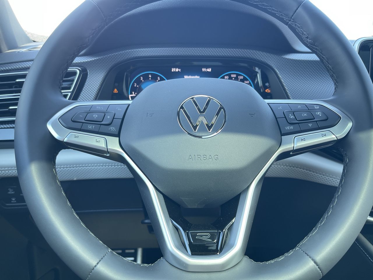 2026 Volkswagen Atlas Cross Sport in Dorval, Quebec