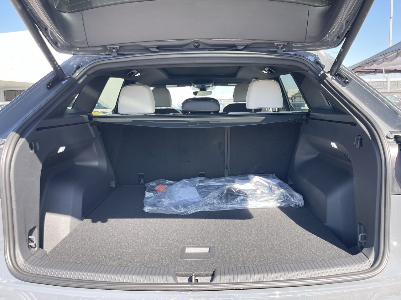 2026 Volkswagen Atlas Cross Sport in Dorval, Quebec