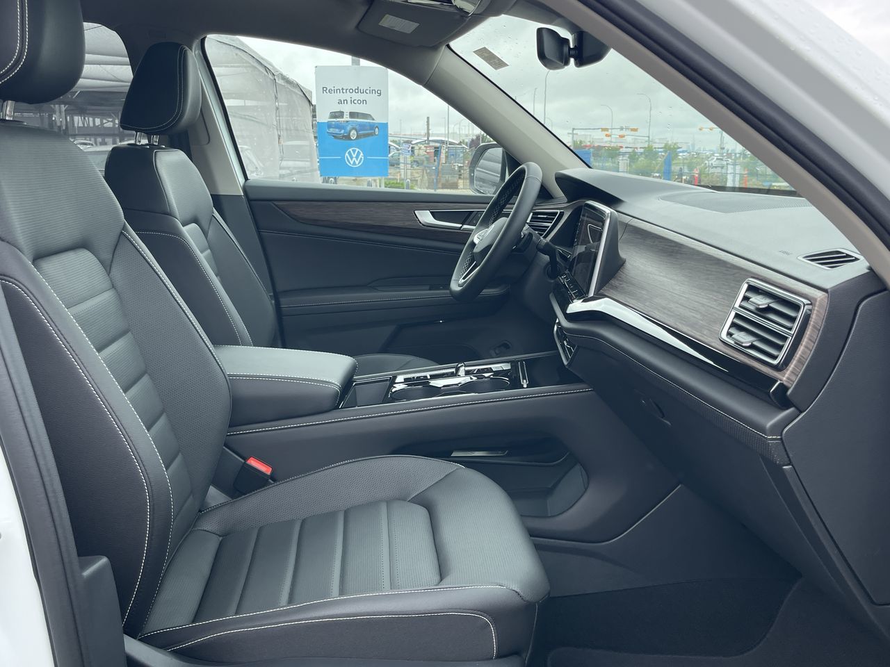 2025 Volkswagen Atlas in Dorval, Quebec