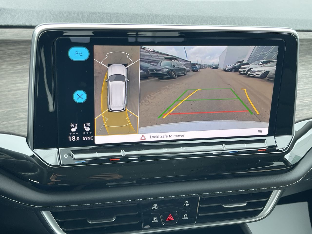 2025 Volkswagen Atlas in Dorval, Quebec