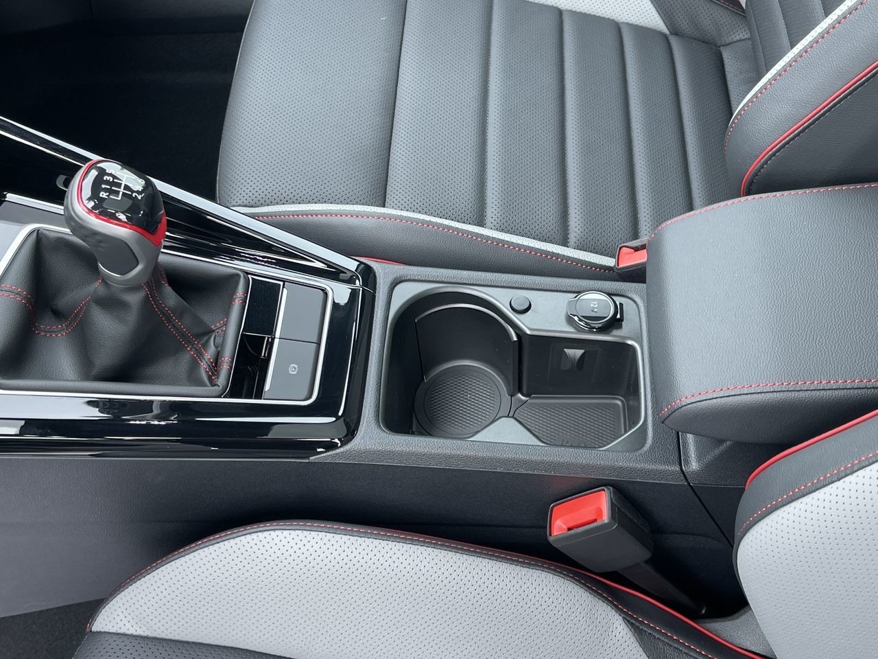 2024 Volkswagen Golf GTI in Dorval, Quebec