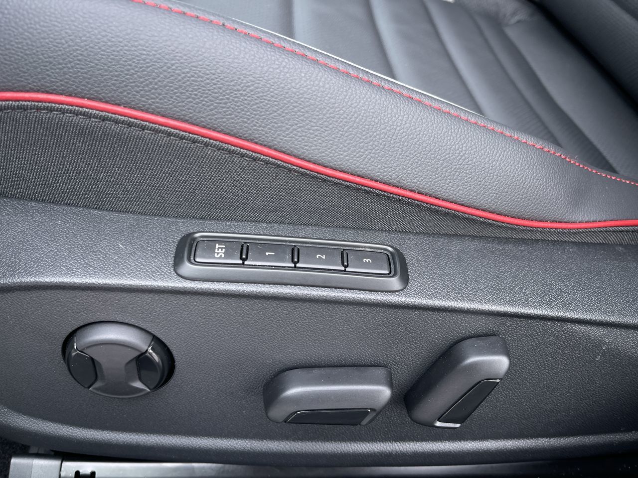 2024 Volkswagen Golf GTI in Dorval, Quebec