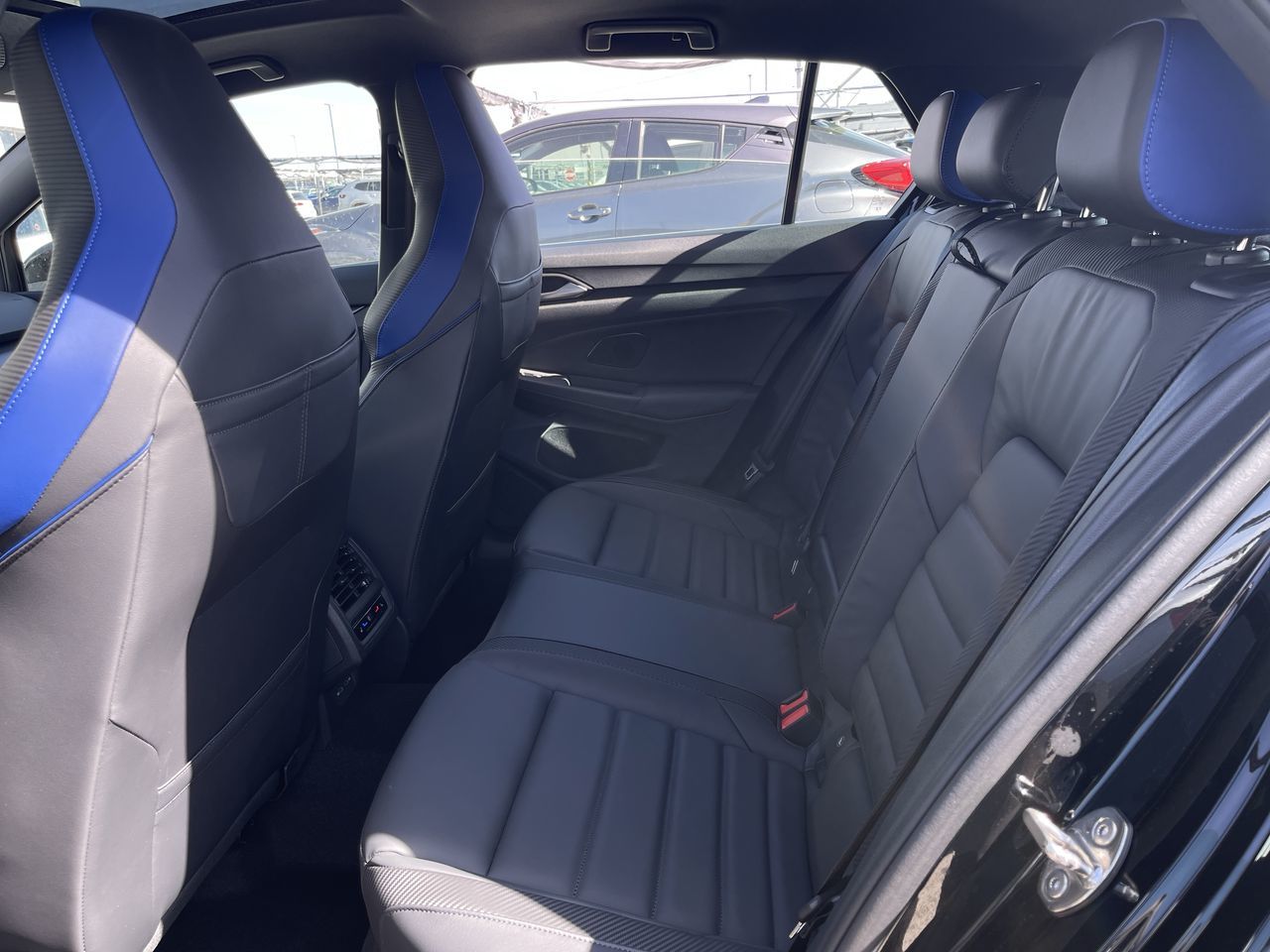 Volkswagen Golf R  2026 à Dorval, Québec