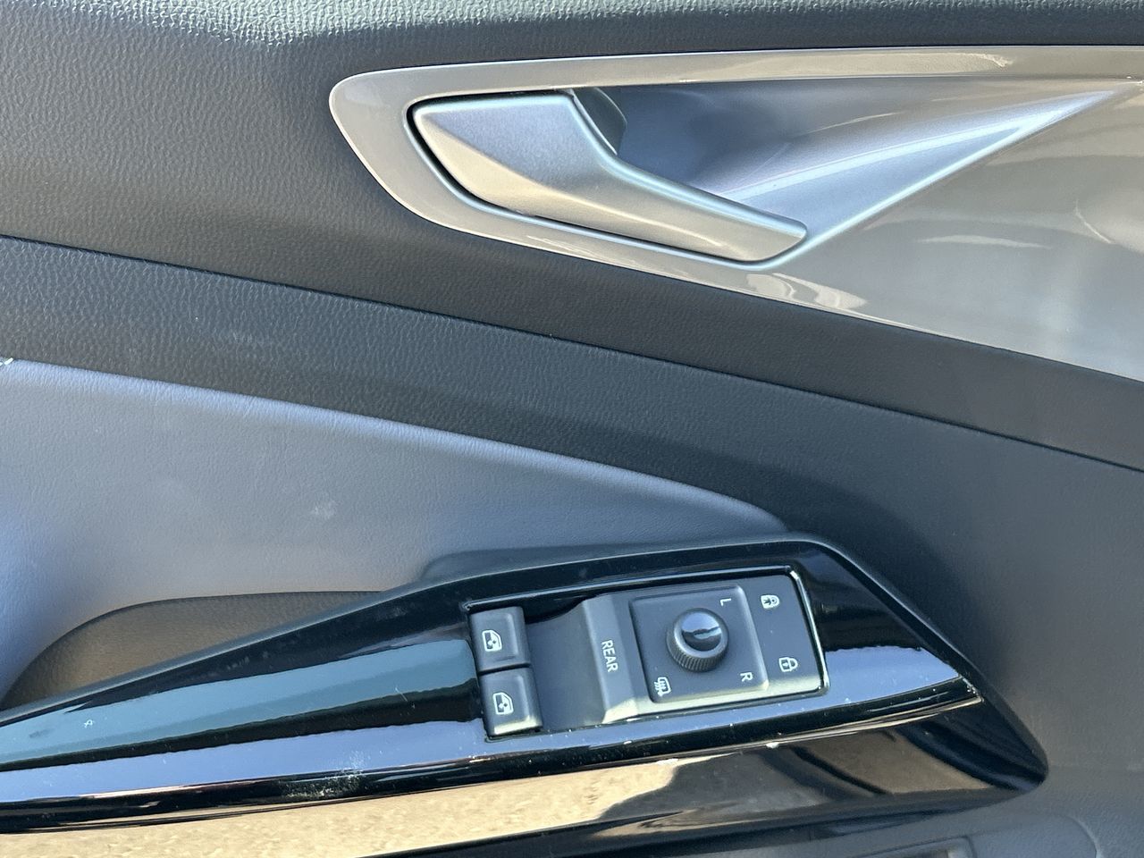 2024 Volkswagen ID.4 in Dorval, Quebec
