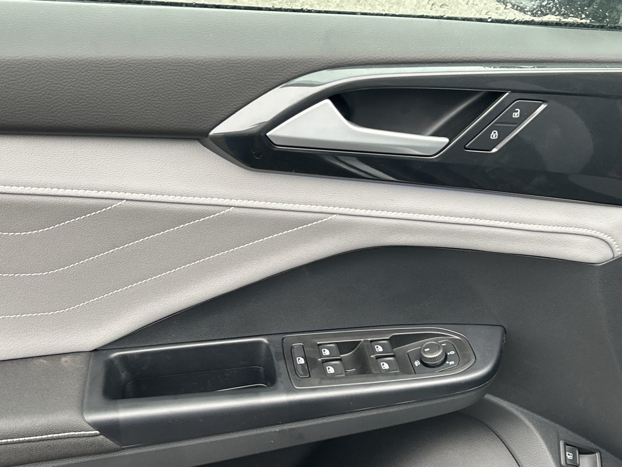 2024 Volkswagen Taos