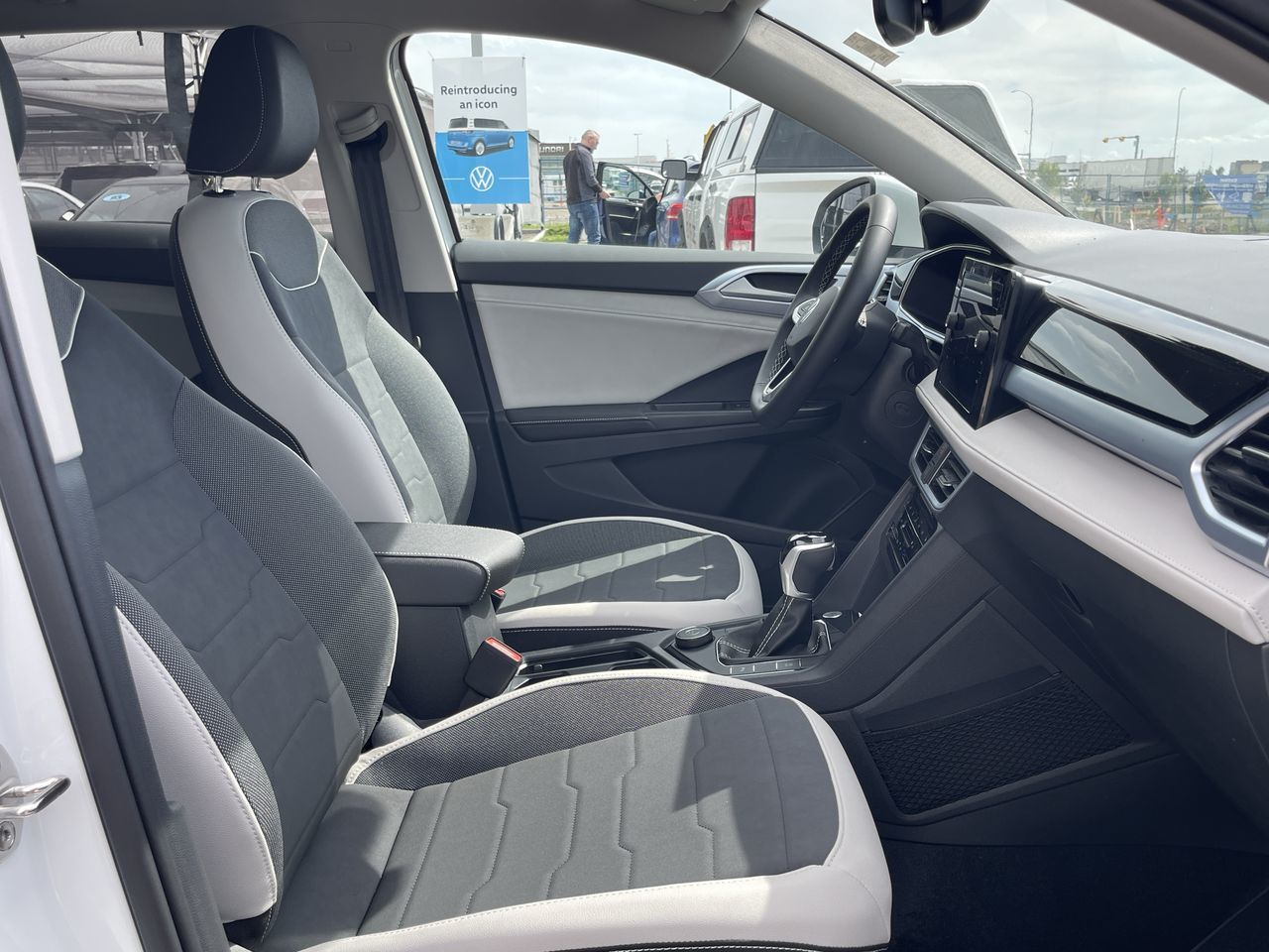 Volkswagen Taos  2025 à Dorval, Québec