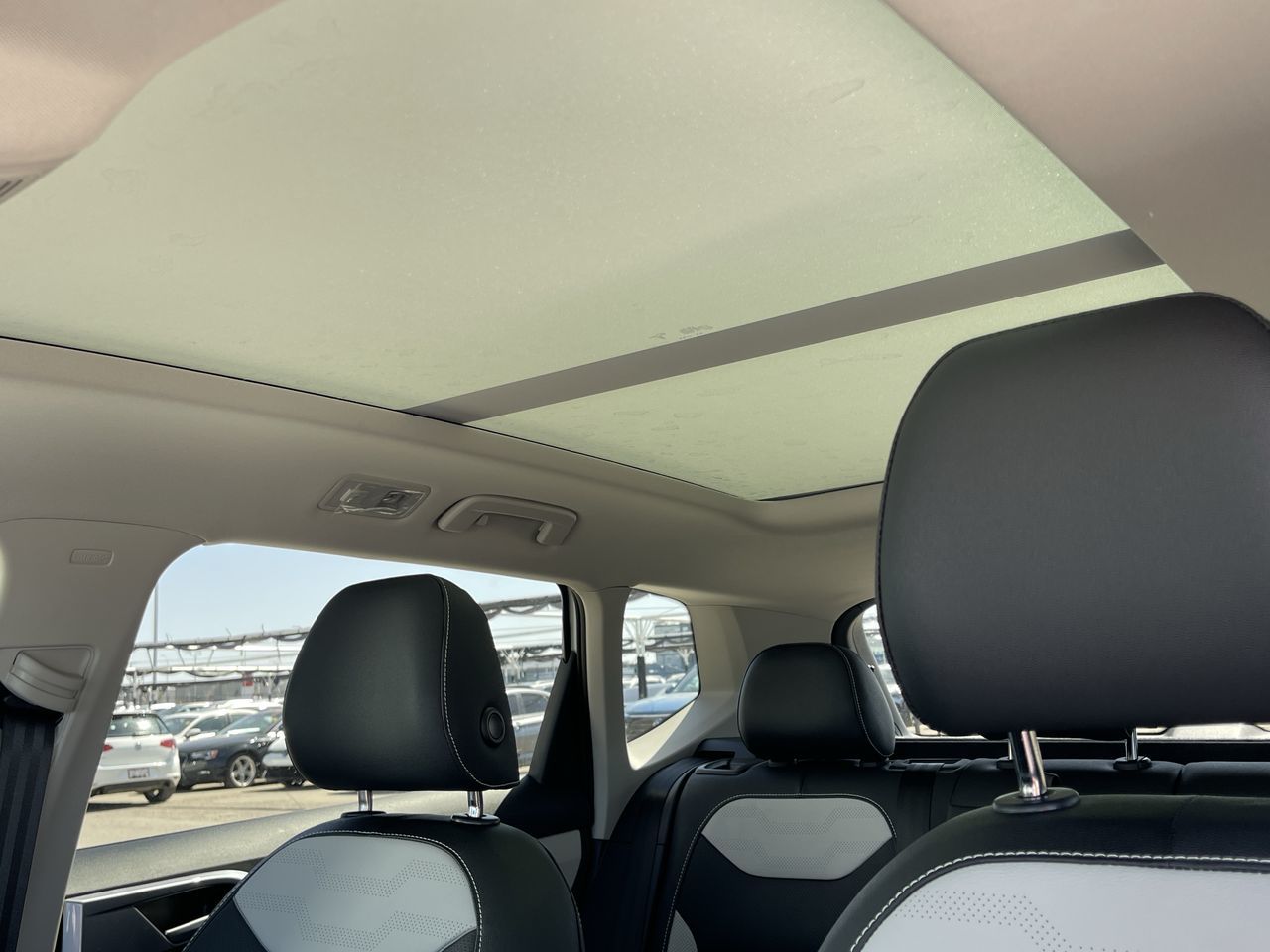 2025 Volkswagen Taos