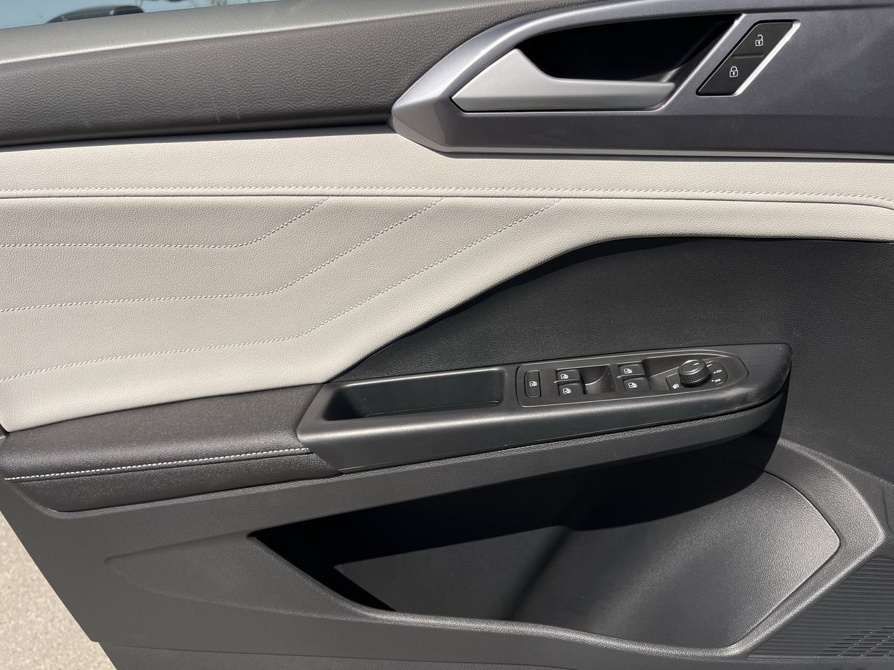 2025 Volkswagen Taos