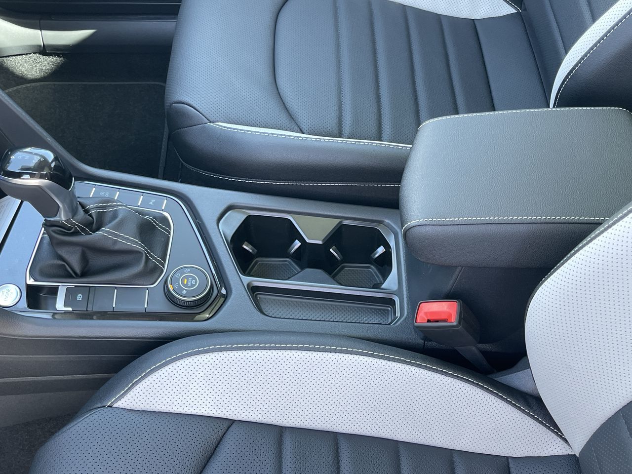 2025 Volkswagen Taos