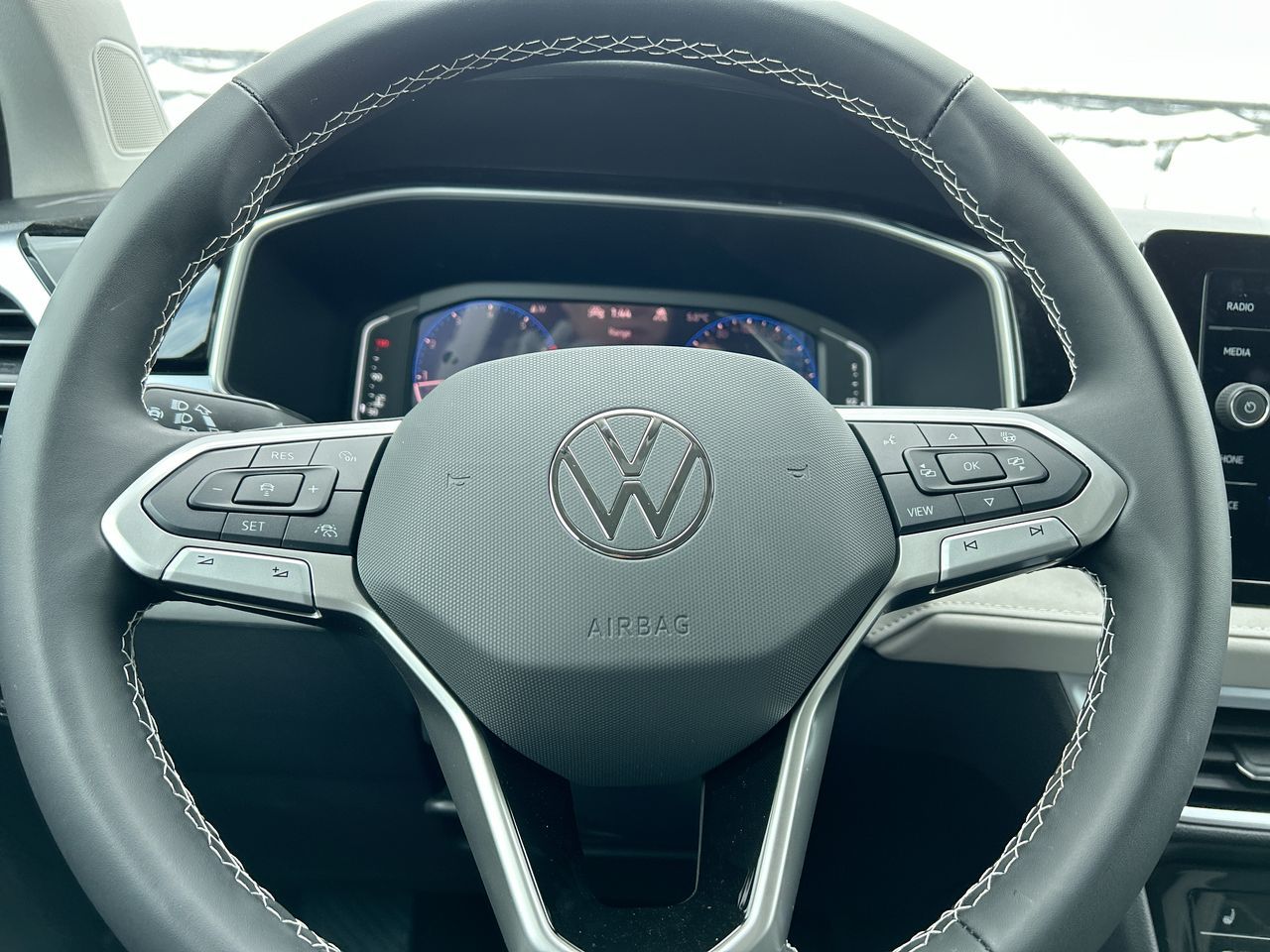 2025 Volkswagen Taos in Dorval, Quebec