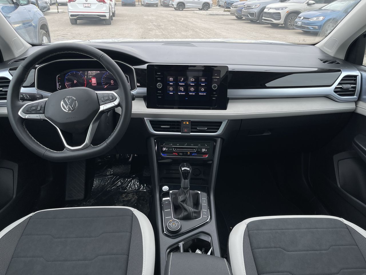 Volkswagen Taos  2026 à Dorval, Québec