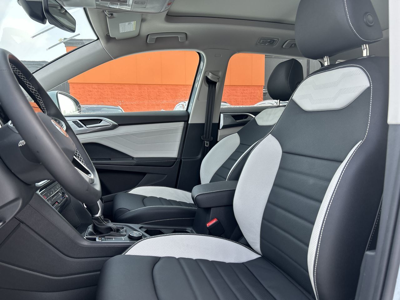 Volkswagen Taos  2026