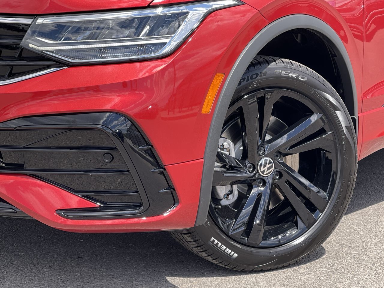 2024 Volkswagen Tiguan in Dorval, Quebec