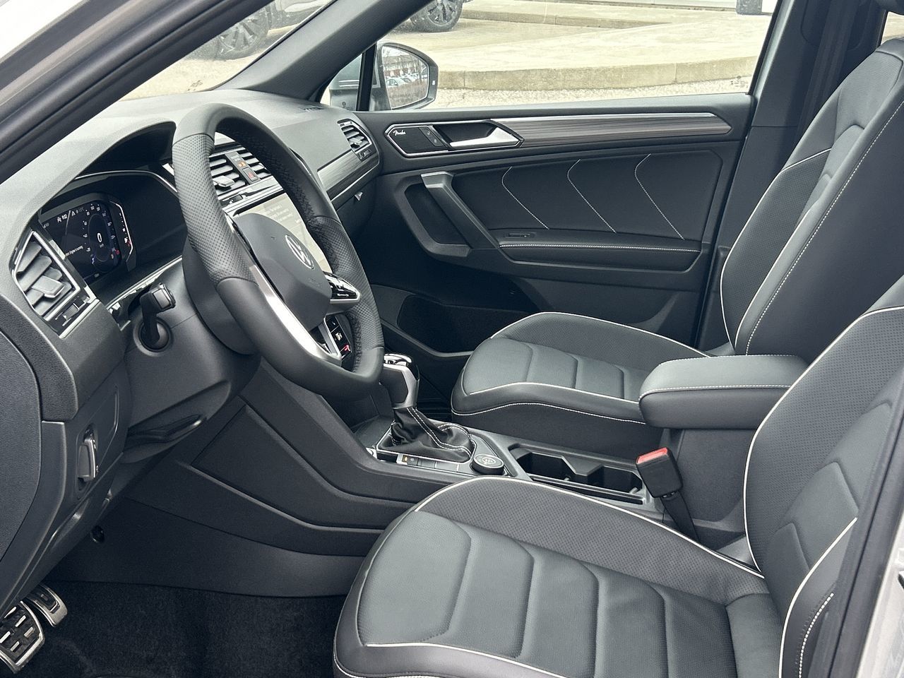 Volkswagen Tiguan  2024 à Dorval, Québec