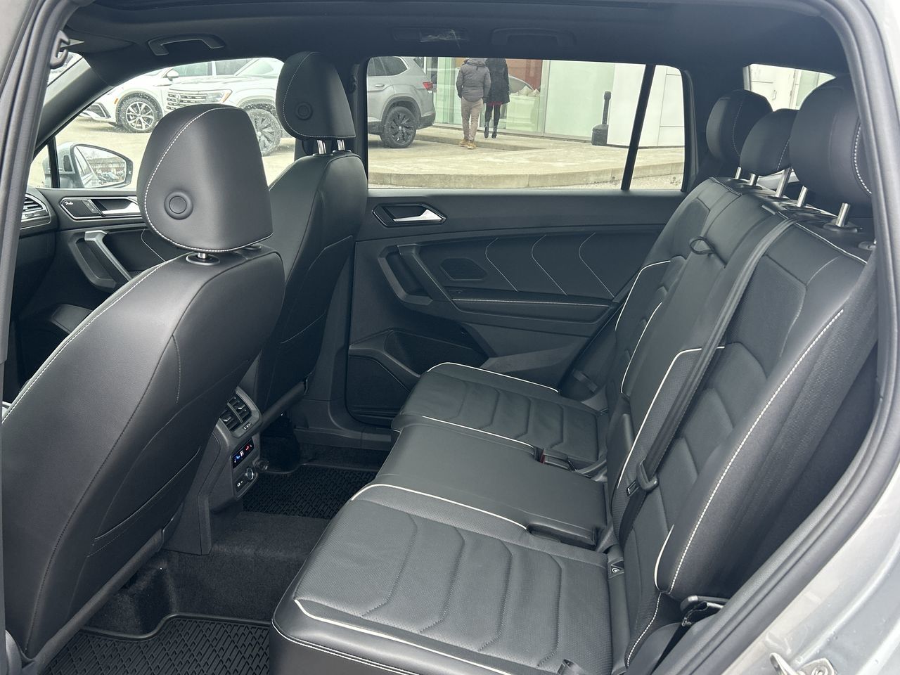 Volkswagen Tiguan  2024 à Dorval, Québec