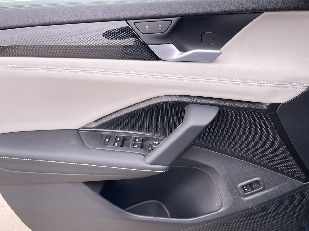 Volkswagen Tiguan  2026 à Dorval, Québec